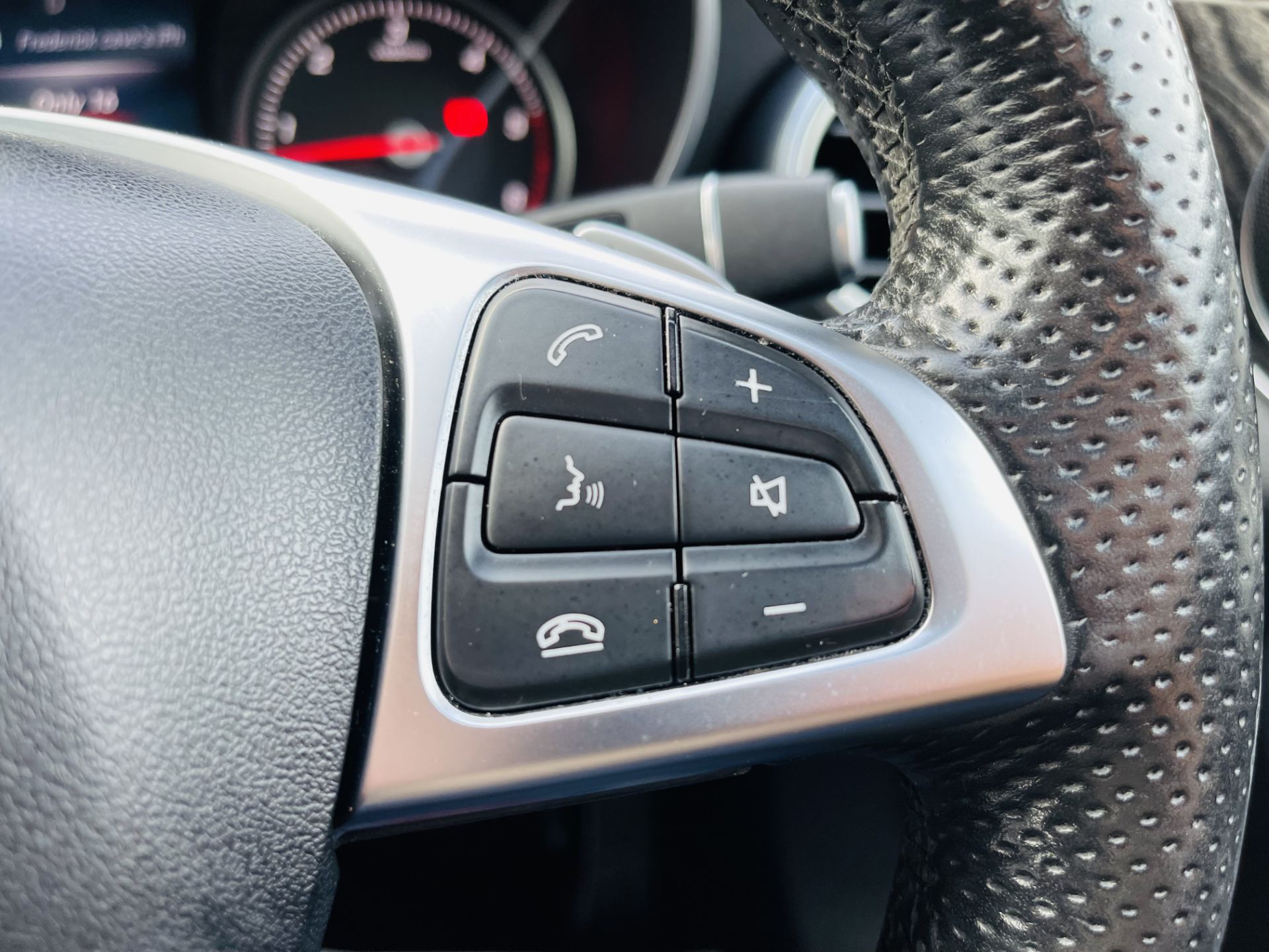 Mercedes Benz C200 AMG Line Premium 7G Auto 2016 '16 Reg' Sat Nav - ULEZ Compliant - Panoramic Roof - Image 42 of 44