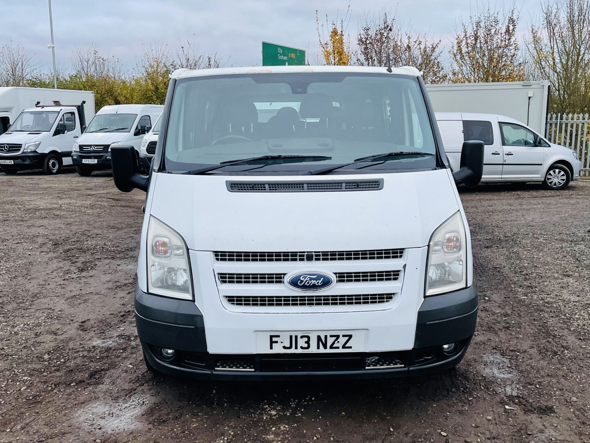 ** ON SALE ** Ford Transit Toureno 2.2 TDCI Trend 2013 '13 Reg' 9 seats - Air Con - Cruise Control - Image 3 of 25