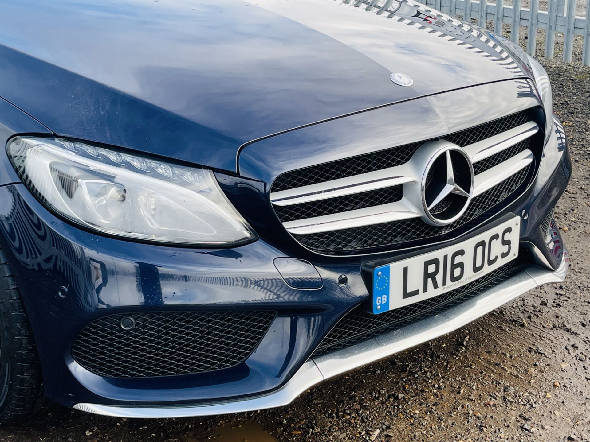 Mercedes Benz C200 AMG Line Premium 7G Auto 2016 '16 Reg' Sat Nav - ULEZ Compliant - Panoramic Roof - Image 17 of 44