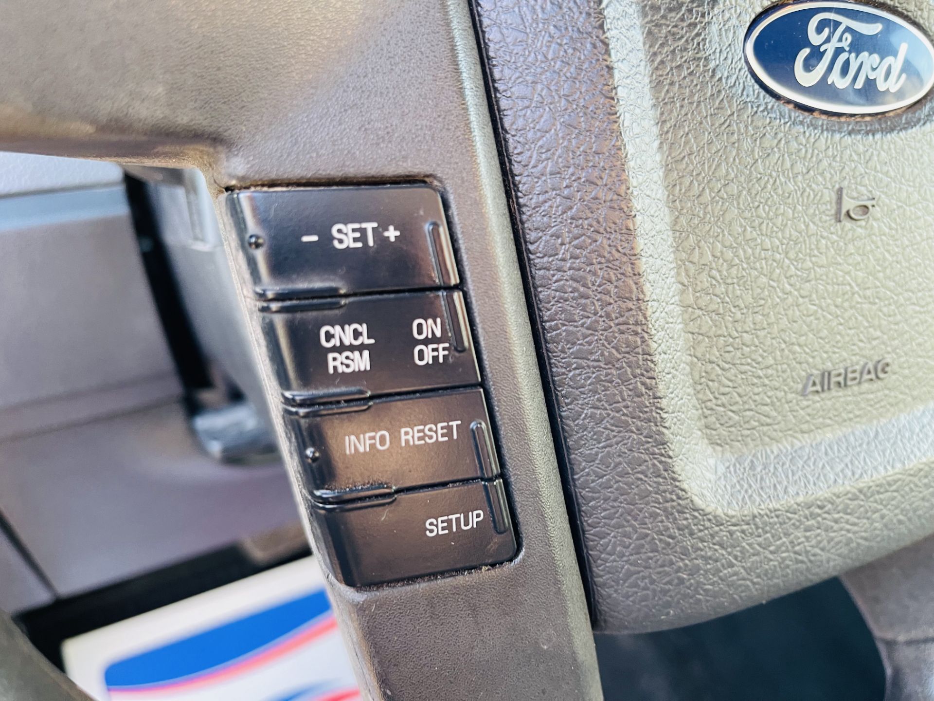 Ford F-150 5.0L V8 XLT Edition 4WD Super-Crew '2011 Year' A/C - Cruise Control - Chrome Pack - Image 22 of 23