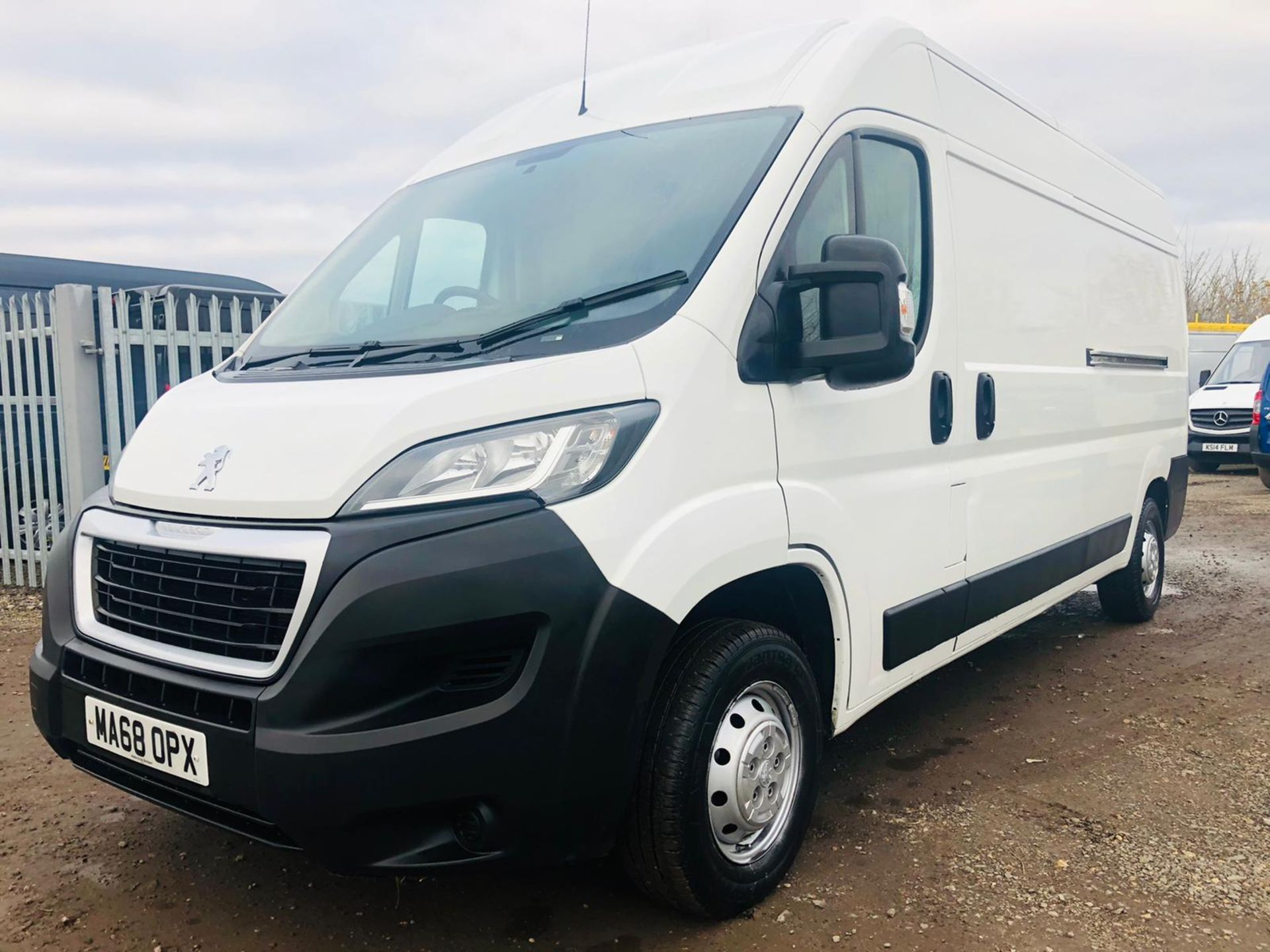 Peugeot Boxer 2.0 BlueHDI 130 335 L3 H2 2018 ' 68 Reg' Euro 6B - ULEZ Compliant - Sat Nav - Air Con - Image 7 of 34