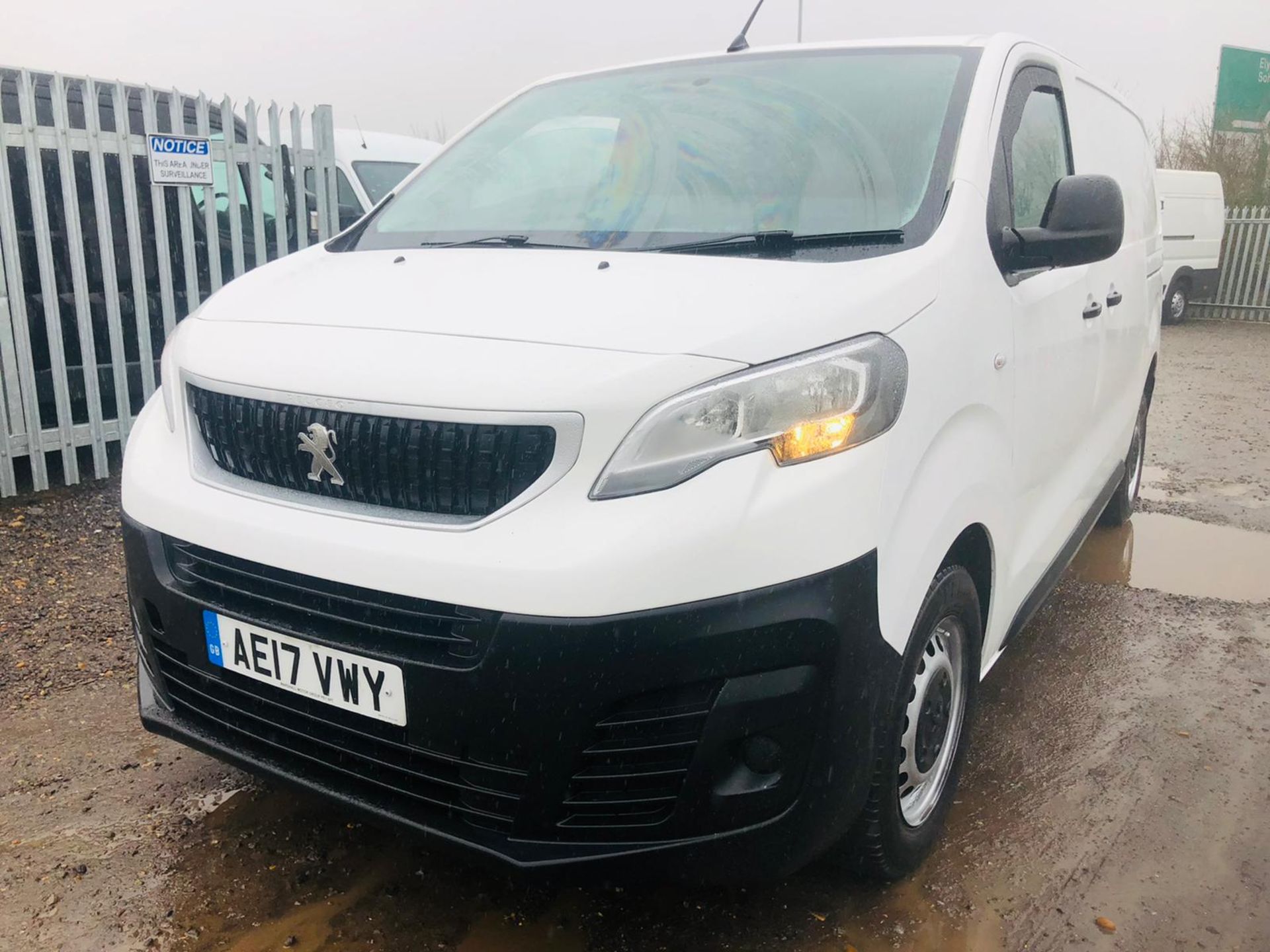 ** ON SALE ** Peugeot Expert 2.0 Blue HDI Standard 120 L2 H1 2017 '17 Reg' Euro 6b ULEZ Compliant - Image 4 of 24