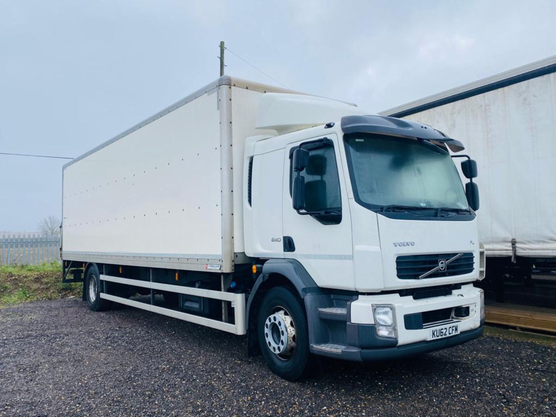 ** ON SALE **Volvo FL H-240 7.2L Box Unit 2012 '62 Reg' T18 AdBlue - Tail-Lift - Lawrence David Body - Image 2 of 10