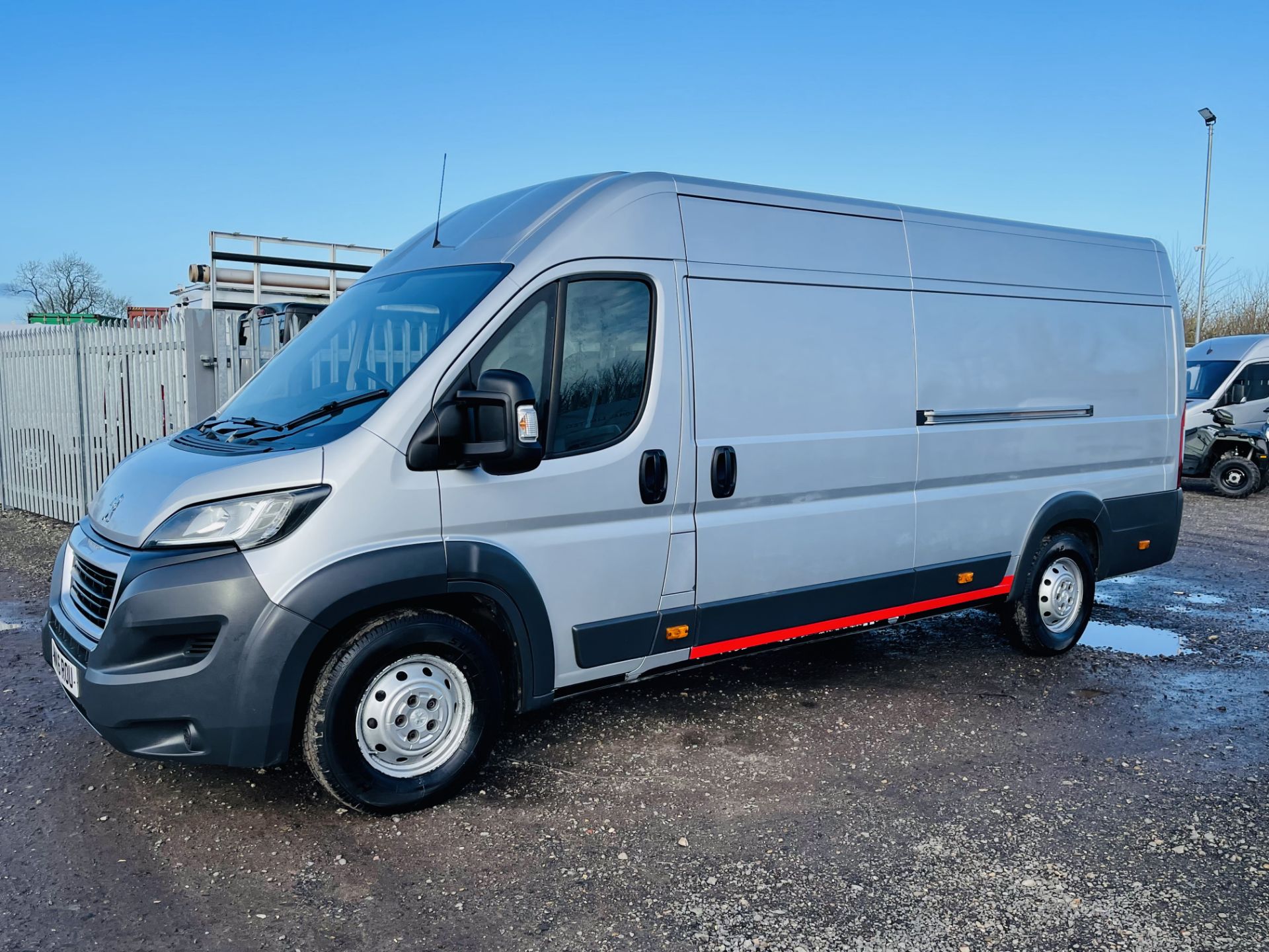 Peugeot Boxer 2.2 HDI Professional L4 H2 2016 '16 Reg' Sat Nav - Air Con - Metallic Silver - Image 5 of 24