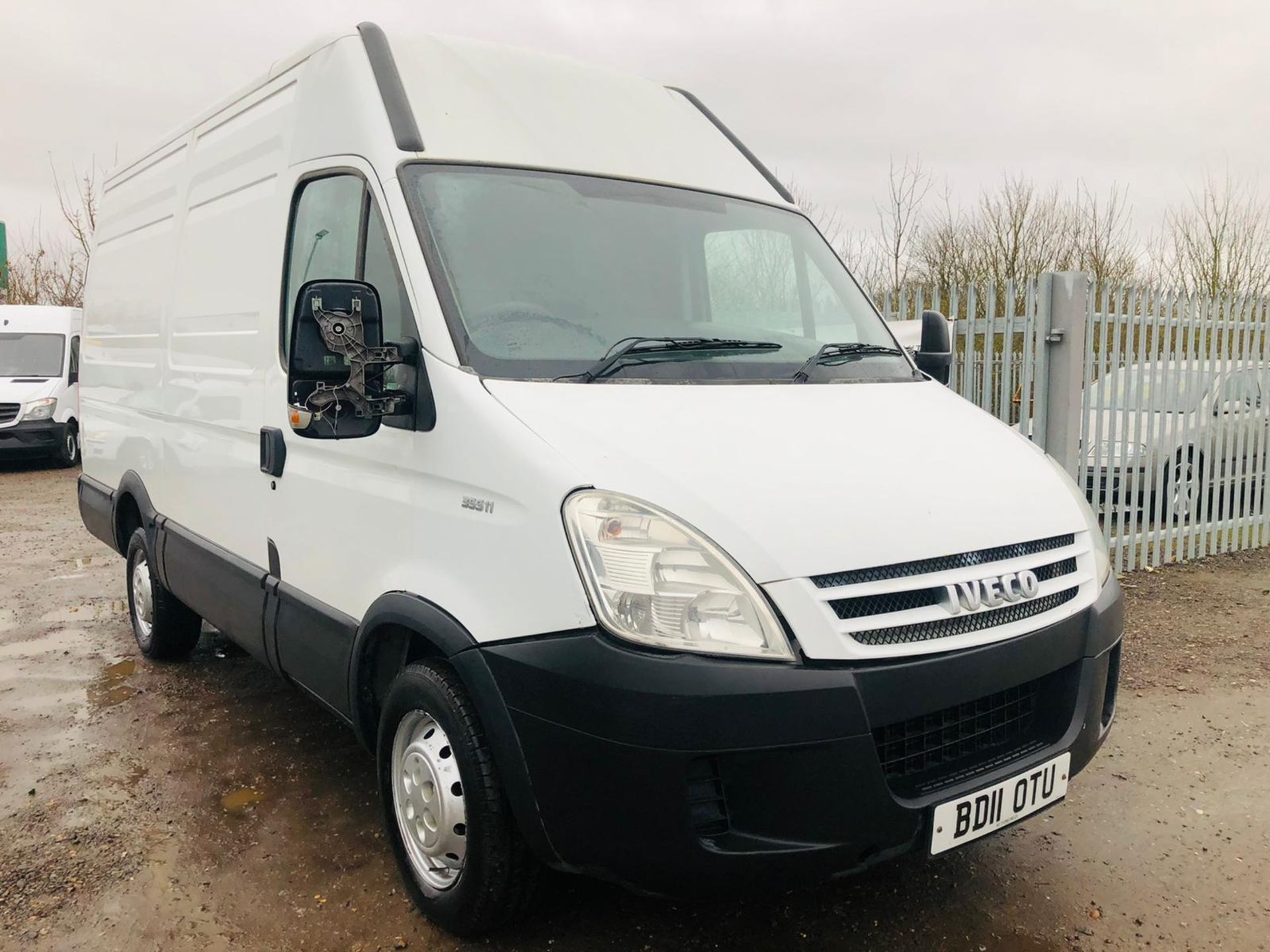 ** ON SALE ** iveco Daily 35S11 2.3 HPI L2 H3 2011 '11 Reg' - Panel Van - No Vat Save 20% - Image 2 of 23