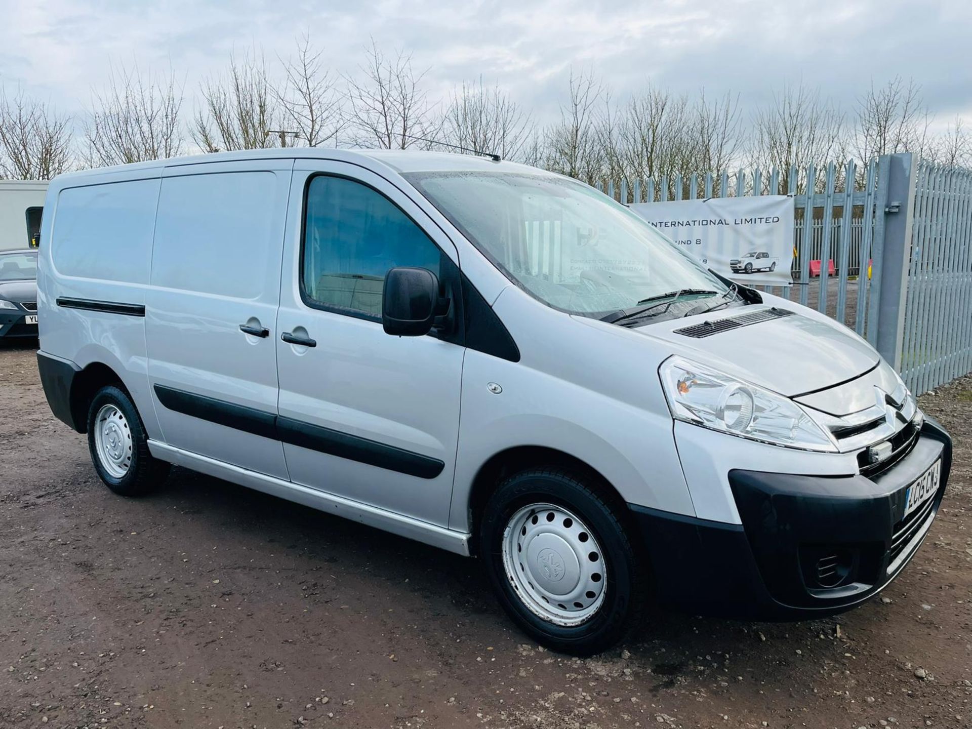 ** ON SALE ** Citreon Dispatch 2.0 HDI 125 1200 LCV L2 H1 2015 '15 Reg' Air Con - Panel Van- Silver