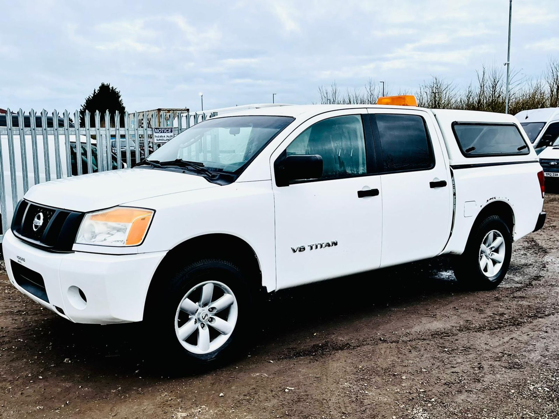 Nissan Titan 5.6L V8 Crew-Cab 4WD '2011 Year' - A/C - 6 Seats - Cruise Control - **RARE** - Image 8 of 25