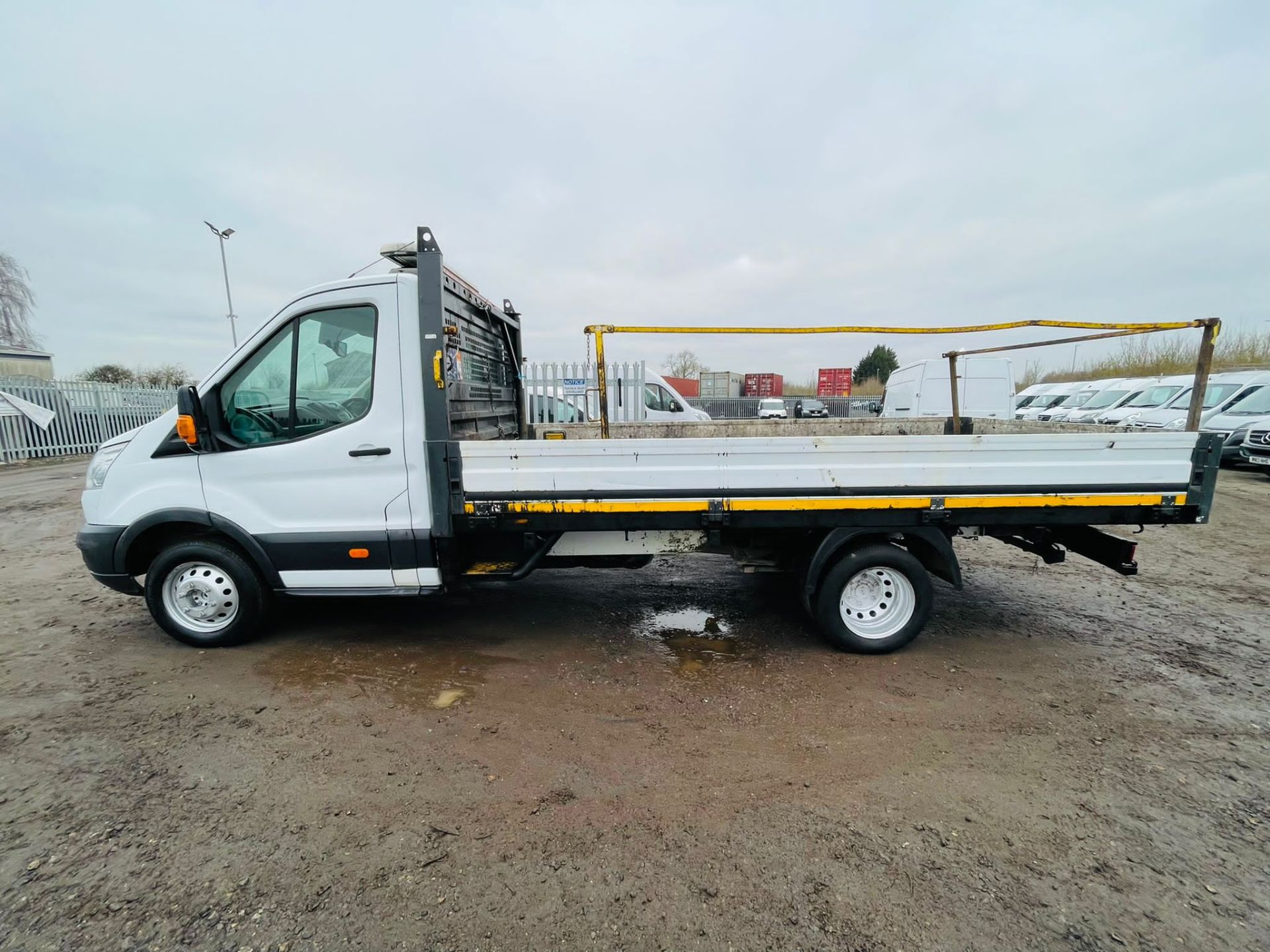 Ford Transit 2.2 TDCI 125 RWD TRW - L4 - Alloy Dropside 2016 '16 Reg' - Twin Rear Axle - Image 6 of 21