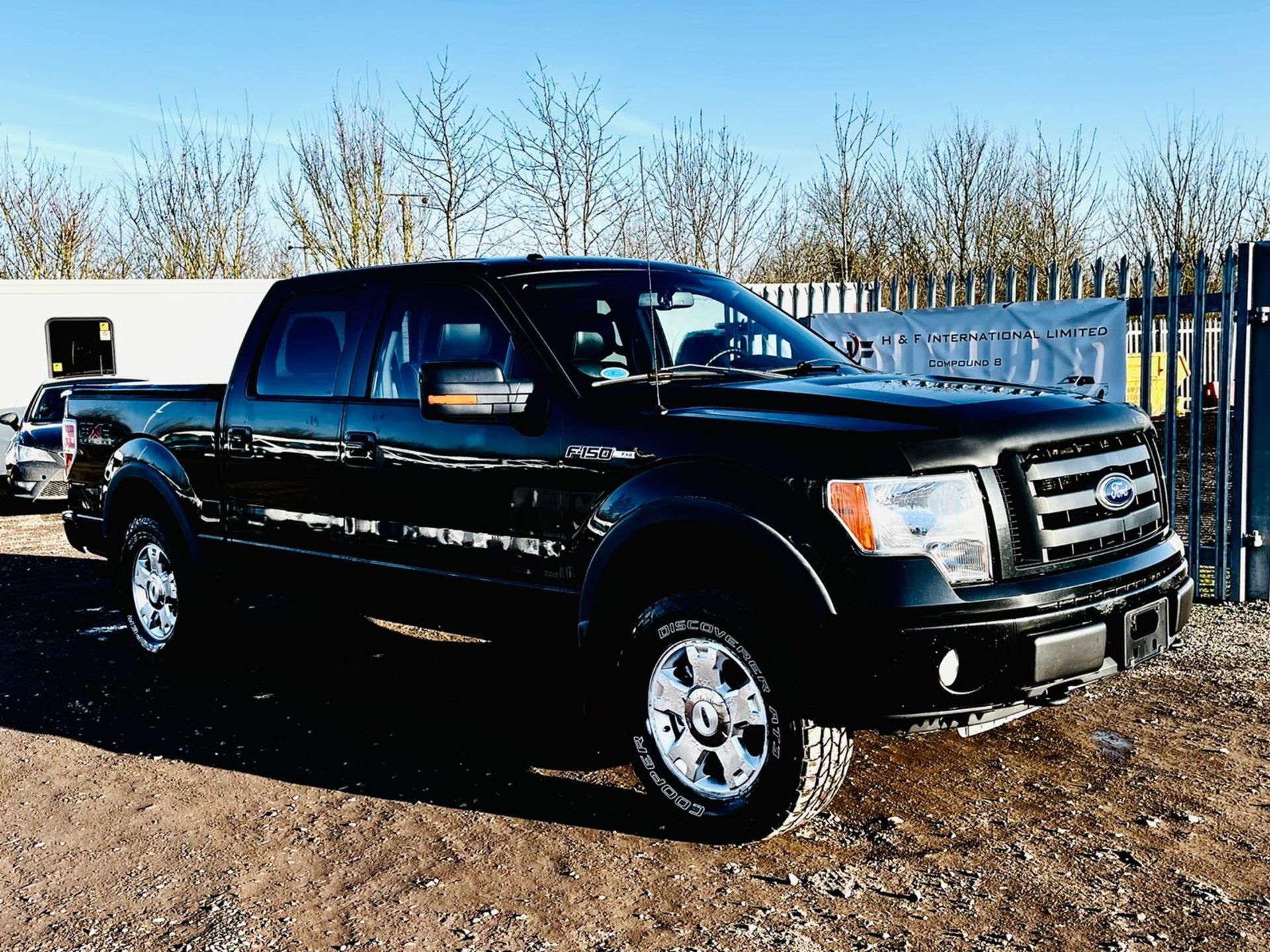 Ford F-150 5.4L V8 SuperCab 4WD FX4 Edition '2010 Year' Colour Coded Package - Top Spec - Image 3 of 44