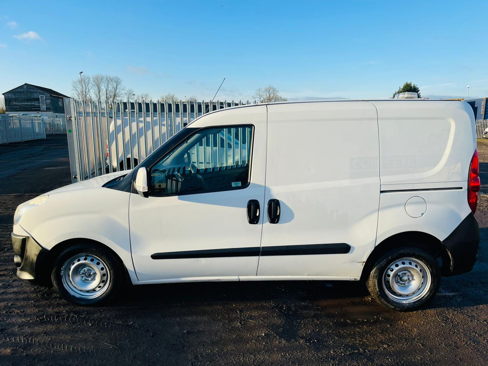 Fiat Doblo 1.3 MultiJet SX L1 H1 2011 '61 Reg' Start & Stop Function - Image 4 of 21