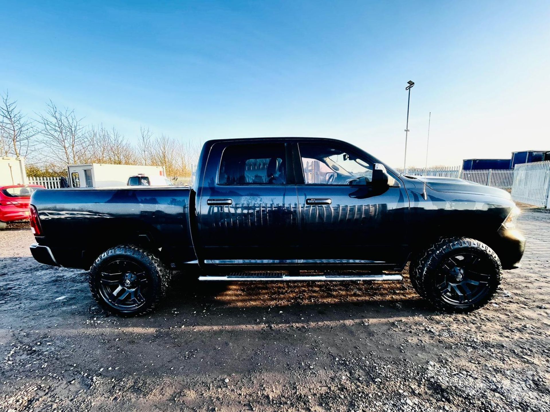 Dodge Ram 5.7 Hemi V8 4WD **Sport Edition** '2013 Year' - Sat Nav - A/C - Full sport spec - Image 10 of 45