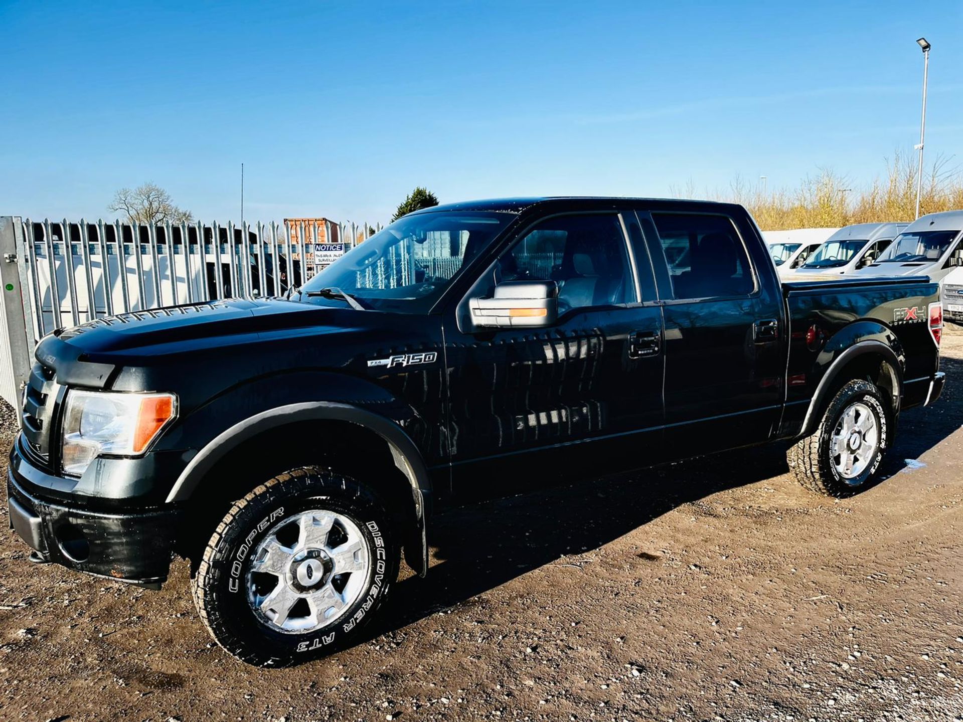 Ford F-150 5.4L V8 SuperCab 4WD FX4 Edition '2010 Year' Colour Coded Package - Top Spec - Image 10 of 44