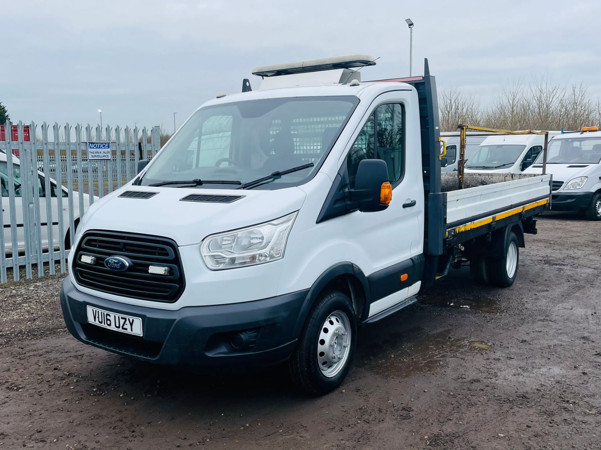 Ford Transit 2.2 TDCI 125 RWD TRW - L4 - Alloy Dropside 2016 '16 Reg' - Twin Rear Axle - Image 5 of 21