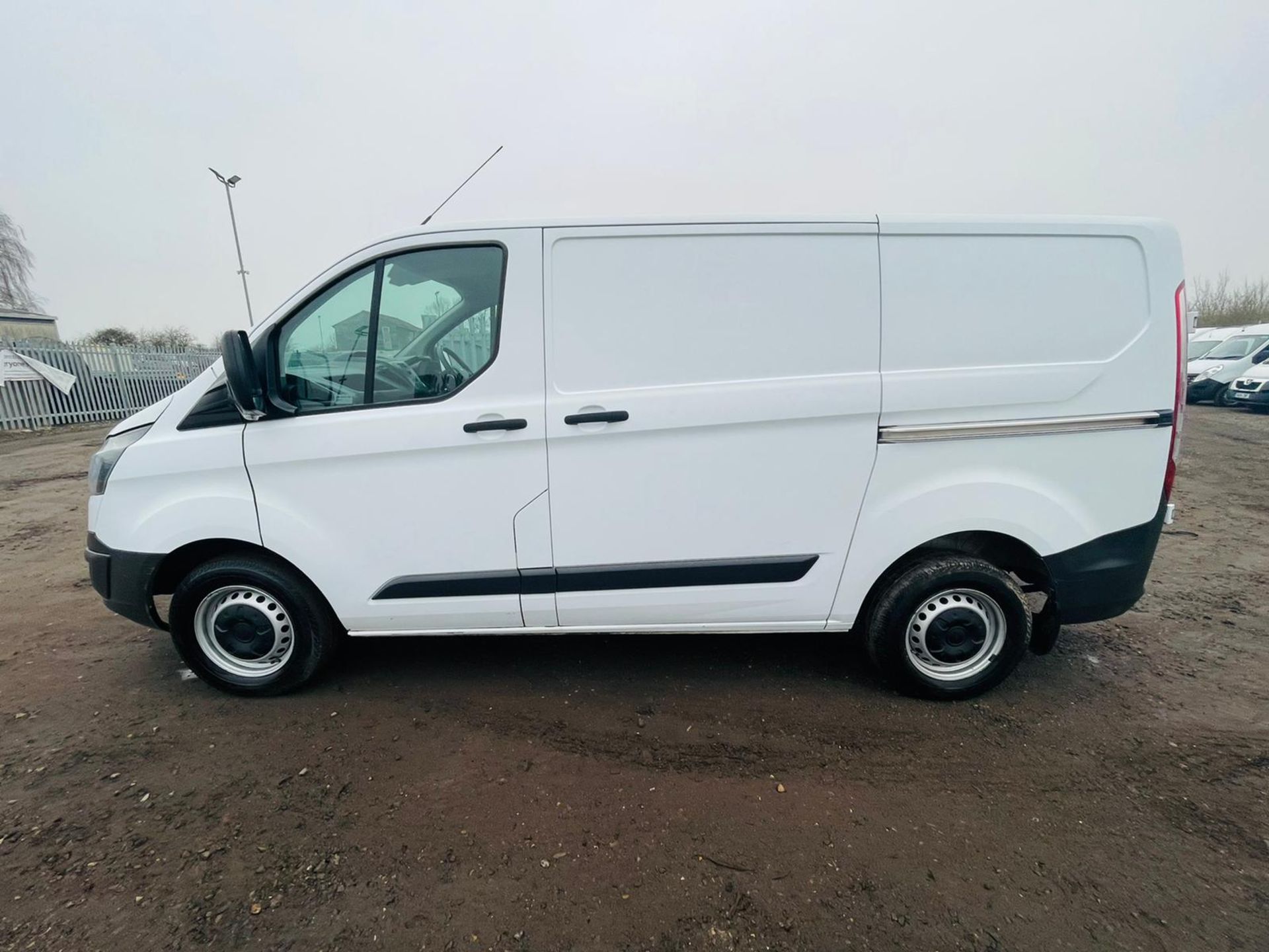 ** ON SALE ** Ford Transit Custom 270 2.0 TDCI 105 L1 H1 2017 '17 Reg' Panel Van - White - Image 7 of 25