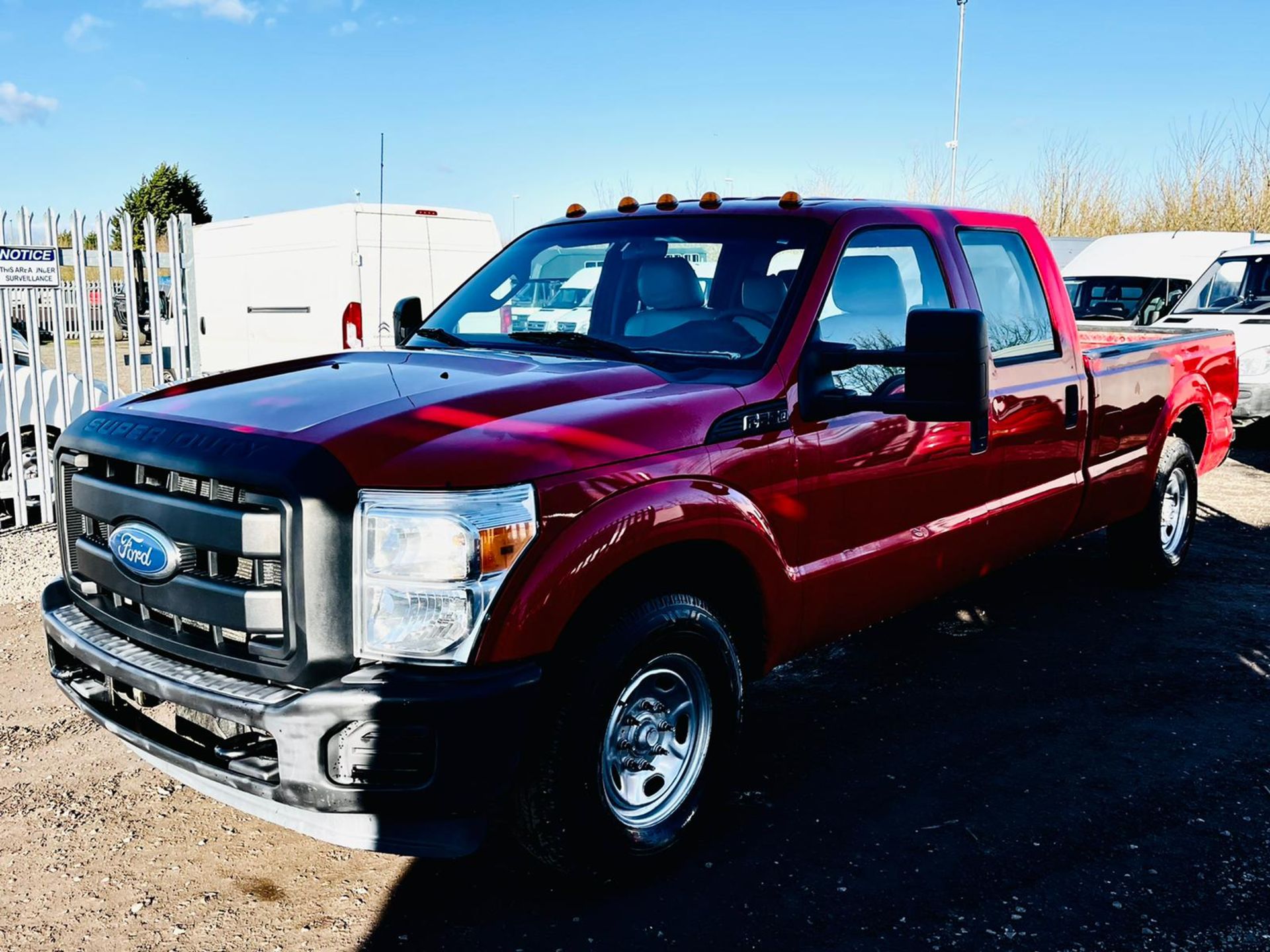 Ford F 250 6.2L V8 XL '2011 Year' **Super Duty** Super Crew Cab - A/C - Image 6 of 24