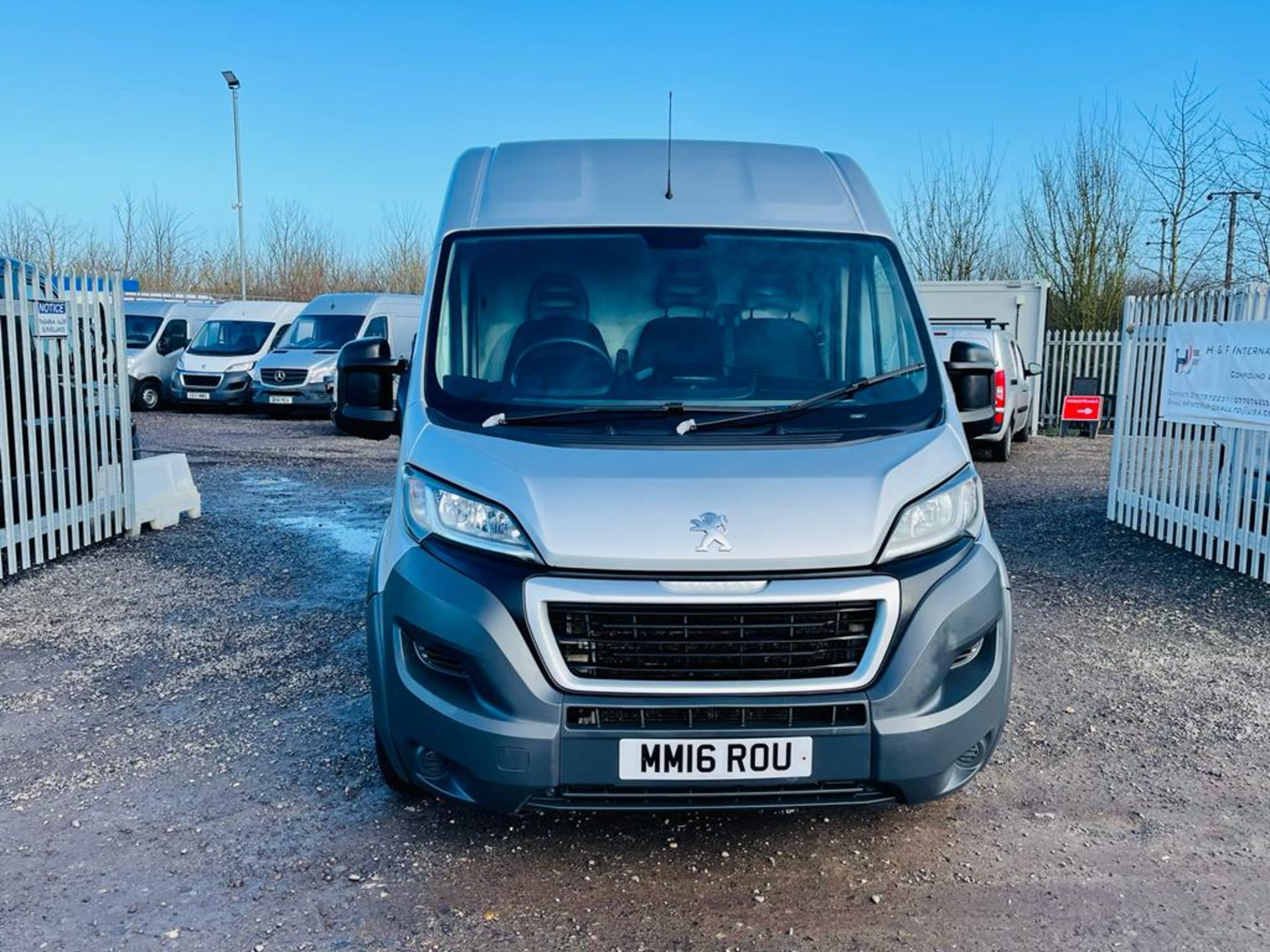 Peugeot Boxer 2.2 HDI Professional L4 H2 2016 '16 Reg' Sat Nav - Air Con - Metallic Silver - Image 4 of 24