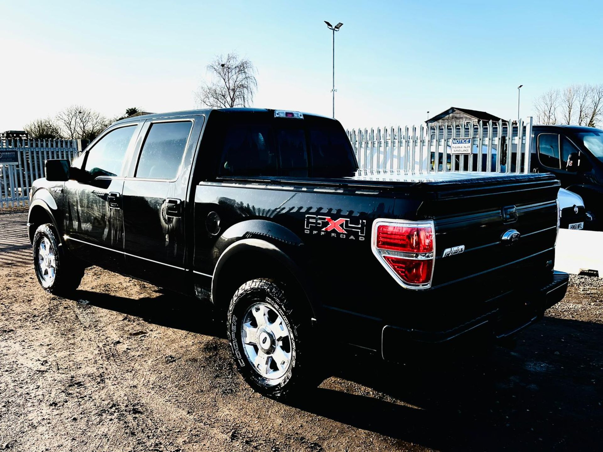 Ford F-150 5.4L V8 SuperCab 4WD FX4 Edition '2010 Year' Colour Coded Package - Top Spec - Image 13 of 44