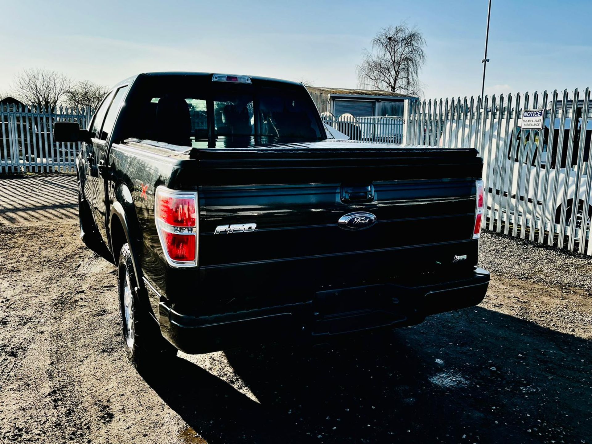 Ford F-150 5.4L V8 SuperCab 4WD FX4 Edition '2010 Year' Colour Coded Package - Top Spec - Image 14 of 44