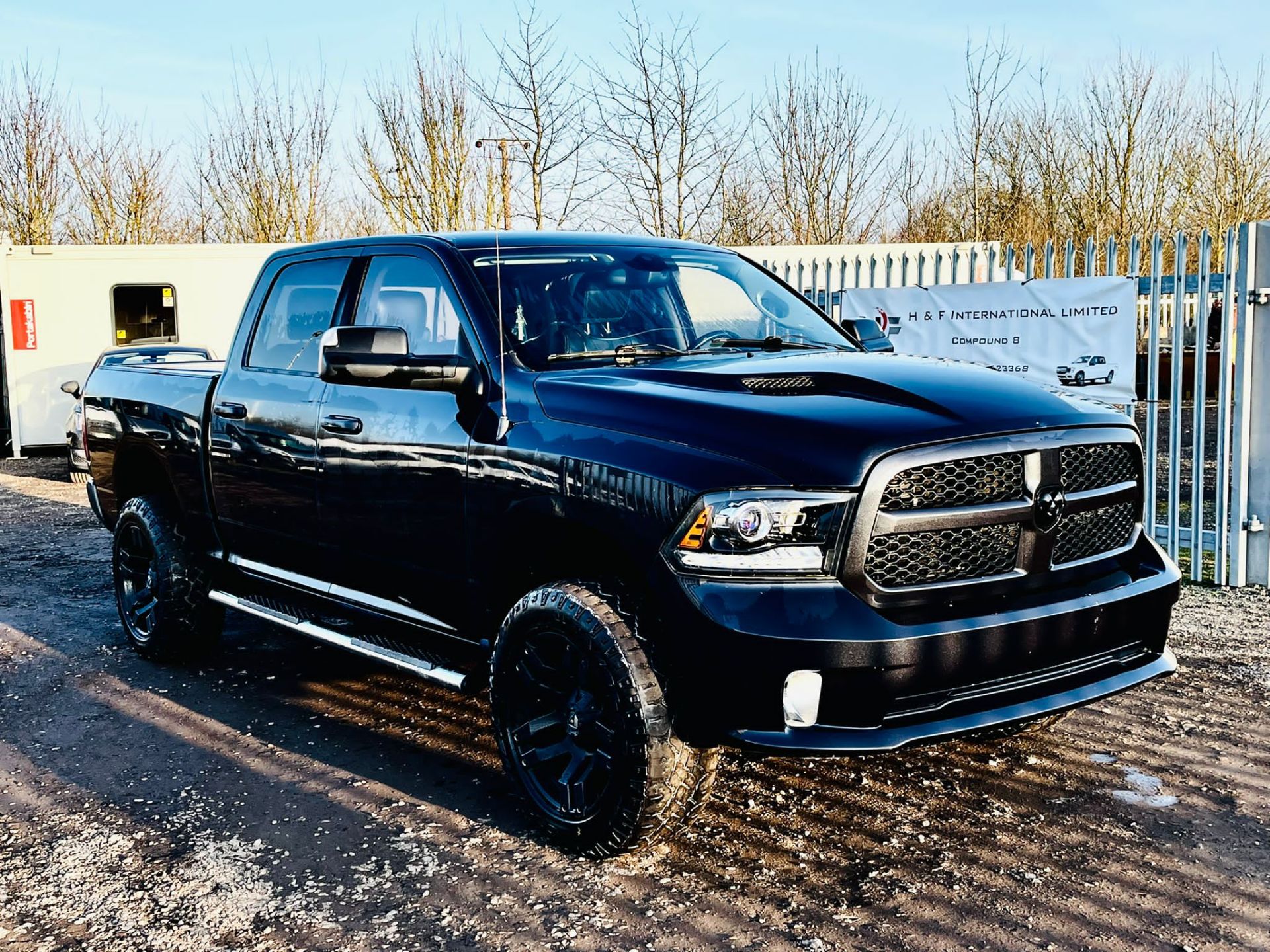 Dodge Ram 5.7 Hemi V8 4WD **Sport Edition** '2013 Year' - Sat Nav - A/C - Full sport spec - Image 3 of 45