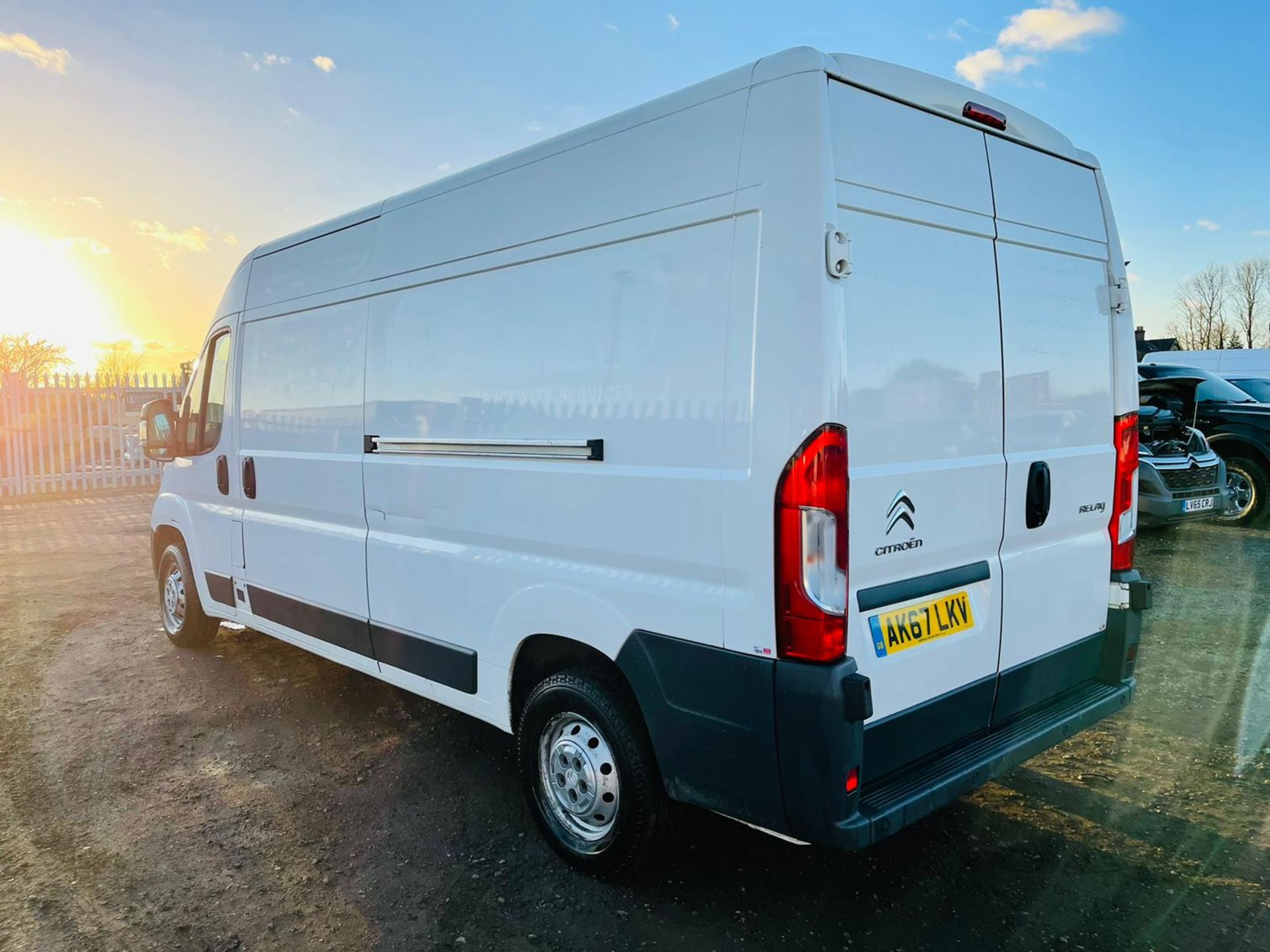 ** ON SALE ** Citroen Relay 2.0 BLUE HDI Enterprise L3 H2 2018 '67 Reg' A/C - Panel Van - Euro 6 - Image 9 of 21