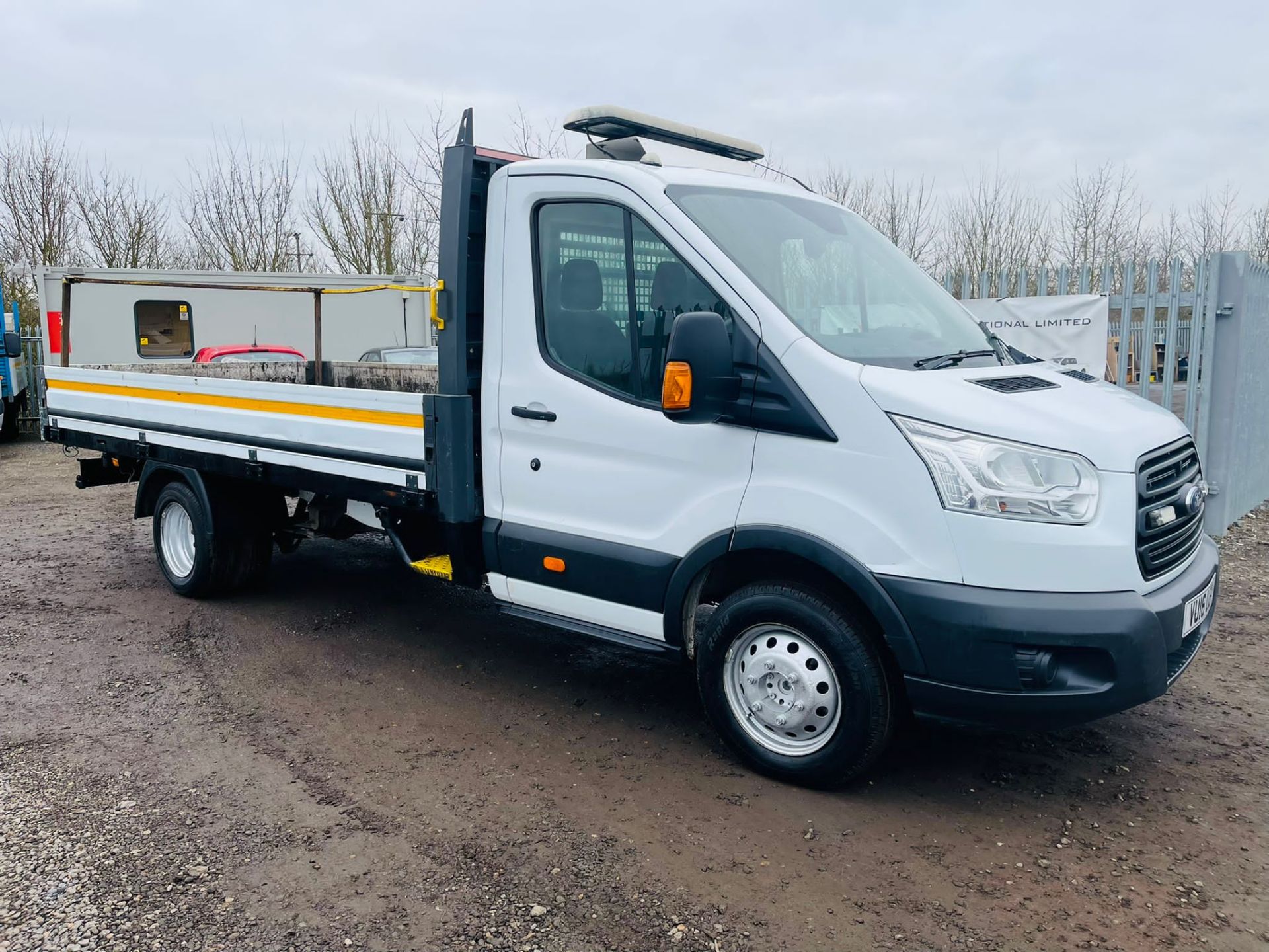 Ford Transit 2.2 TDCI 125 RWD TRW - L4 - Alloy Dropside 2016 '16 Reg' - Twin Rear Axle - Image 9 of 21