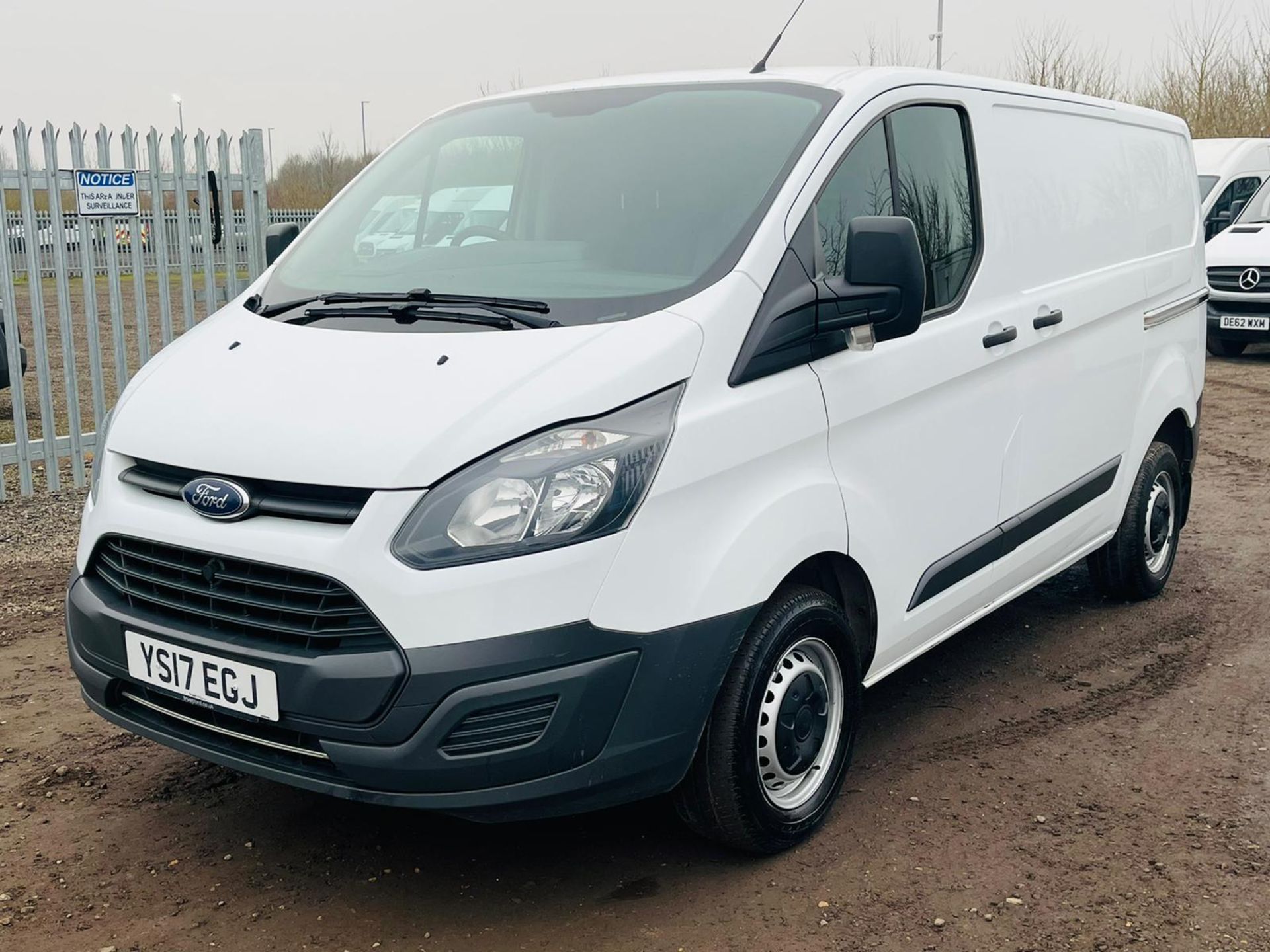 ** ON SALE ** Ford Transit Custom 270 2.0 TDCI 105 L1 H1 2017 '17 Reg' Panel Van - White - Image 5 of 25