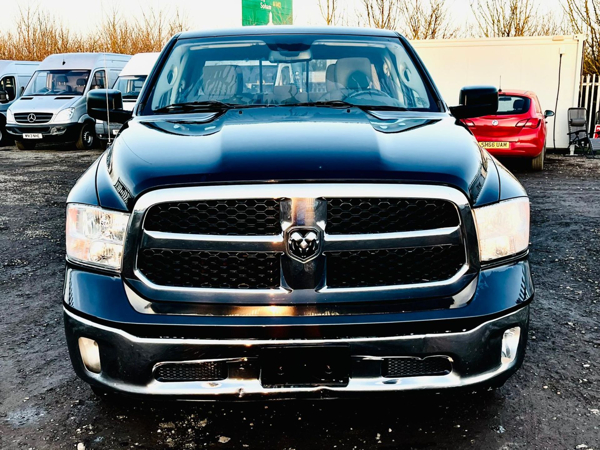 Dodge Ram 3.6L V6 1500 Crew Cab SLT ' 2015 Year ' A/C - 6 Seats - Chrome Package - Image 5 of 31