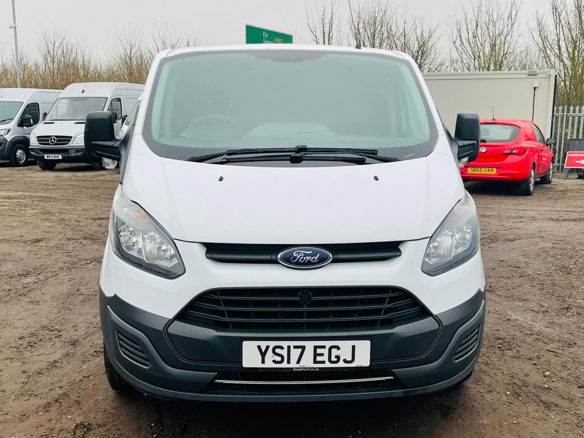 ** ON SALE ** Ford Transit Custom 270 2.0 TDCI 105 L1 H1 2017 '17 Reg' Panel Van - White - Image 4 of 25