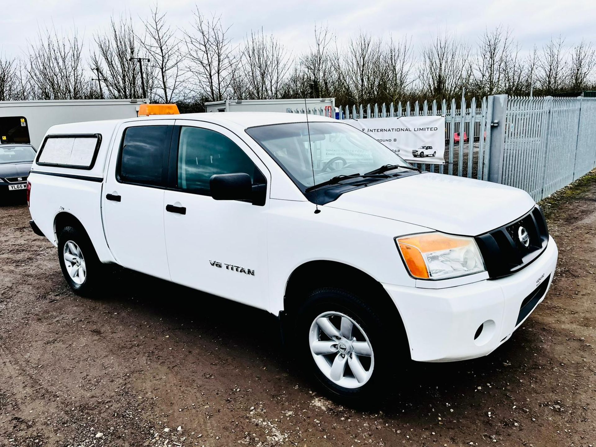 Nissan Titan 5.6L V8 Crew-Cab 4WD '2011 Year' - A/C - 6 Seats - Cruise Control - **RARE** - Image 2 of 25