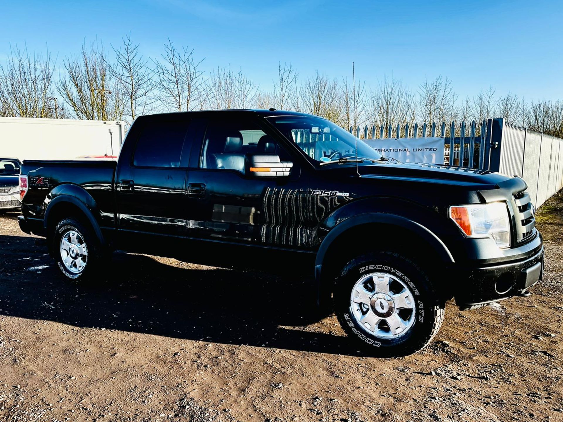 Ford F-150 5.4L V8 SuperCab 4WD FX4 Edition '2010 Year' Colour Coded Package - Top Spec - Image 19 of 44