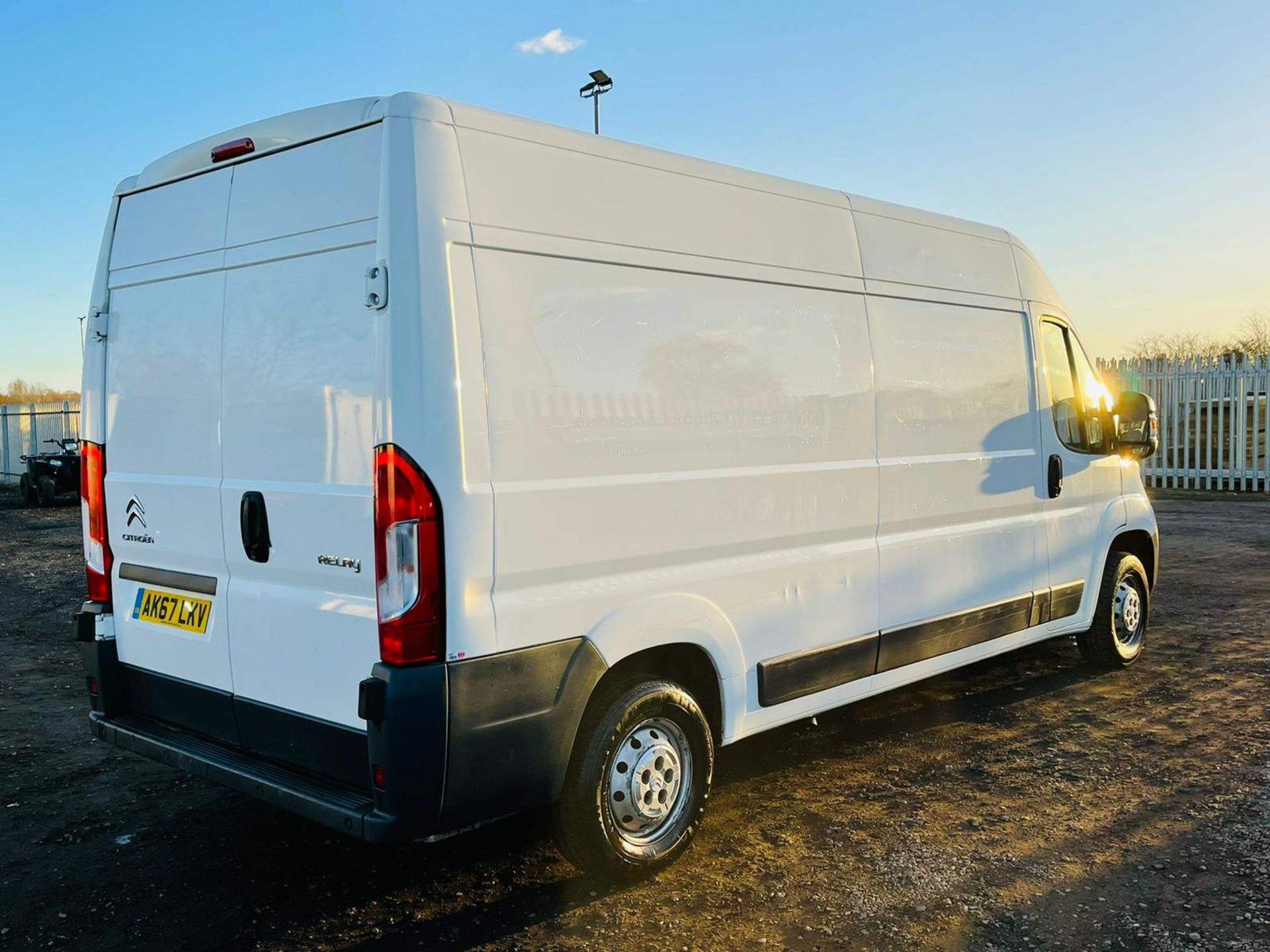 ** ON SALE ** Citroen Relay 2.0 BLUE HDI Enterprise L3 H2 2018 '67 Reg' A/C - Panel Van - Euro 6 - Image 11 of 21