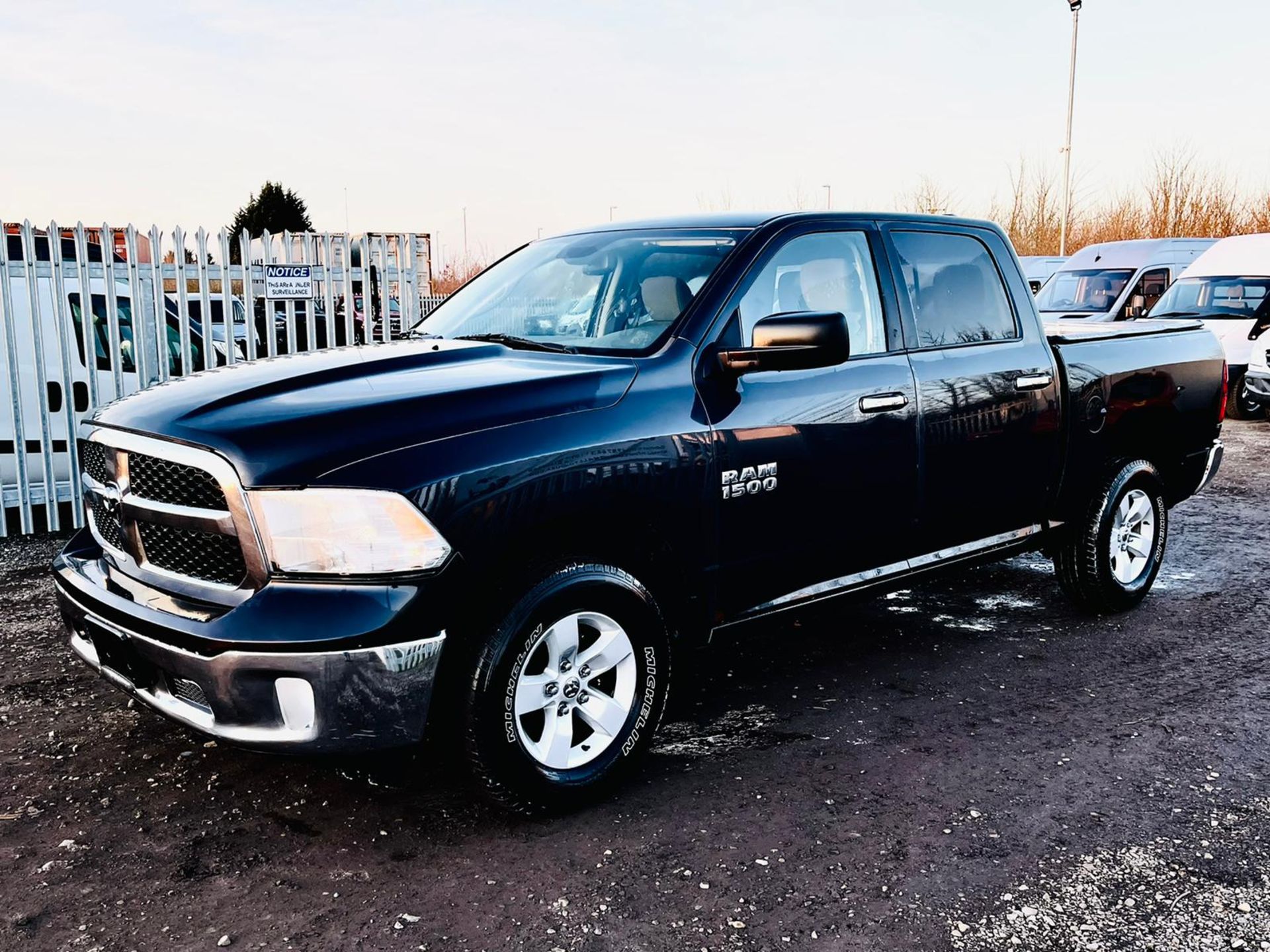 Dodge Ram 3.6L V6 1500 Crew Cab SLT ' 2015 Year ' A/C - 6 Seats - Chrome Package - Image 7 of 31