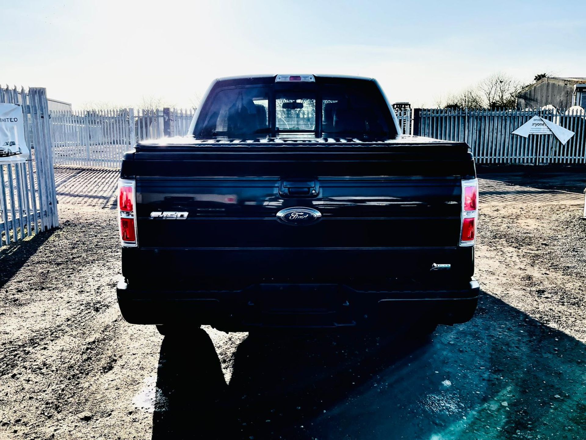 Ford F-150 5.4L V8 SuperCab 4WD FX4 Edition '2010 Year' Colour Coded Package - Top Spec - Image 15 of 44
