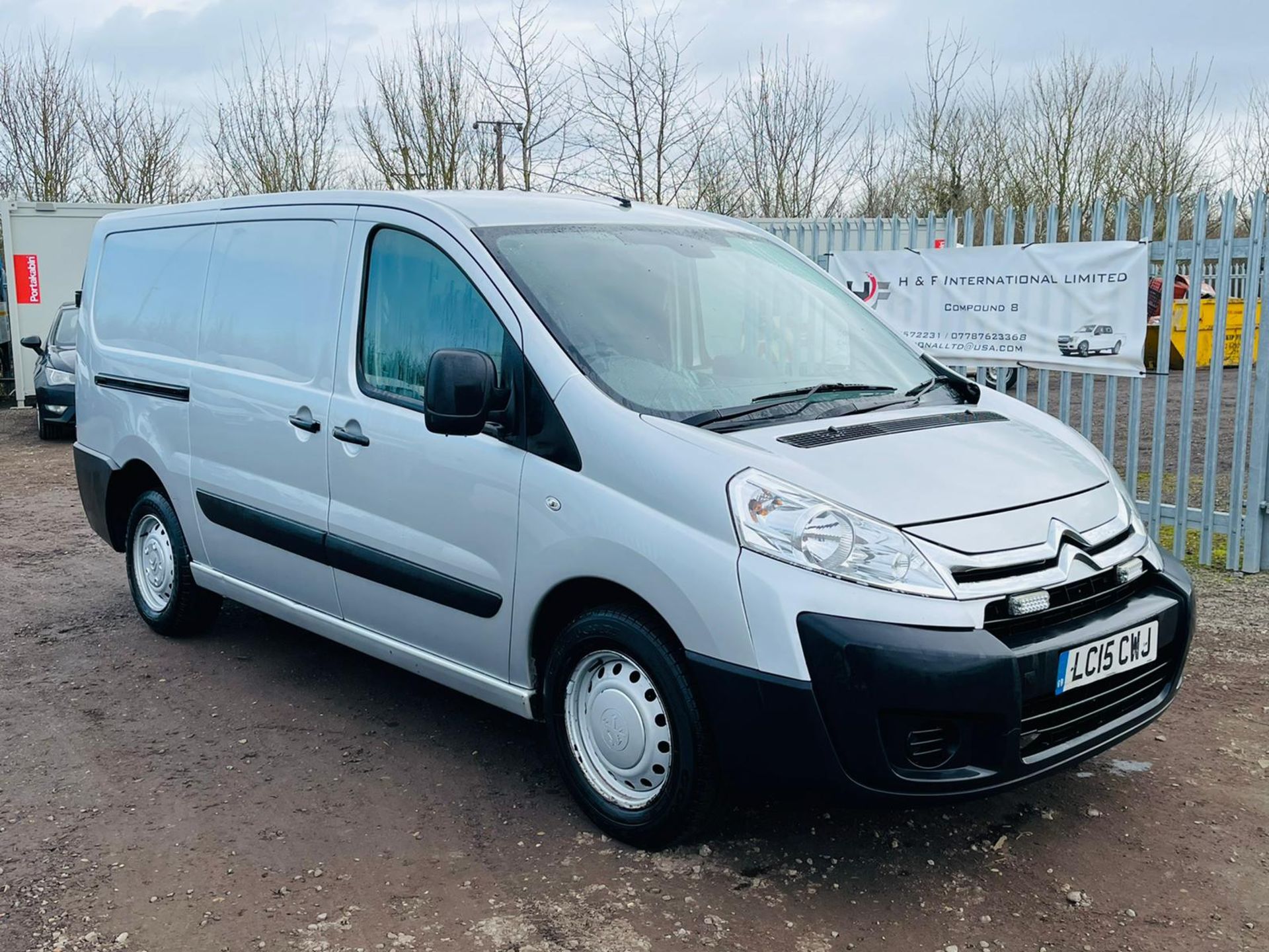 ** ON SALE ** Citreon Dispatch 2.0 HDI 125 1200 LCV L2 H1 2015 '15 Reg' Air Con - Panel Van- Silver - Image 2 of 22