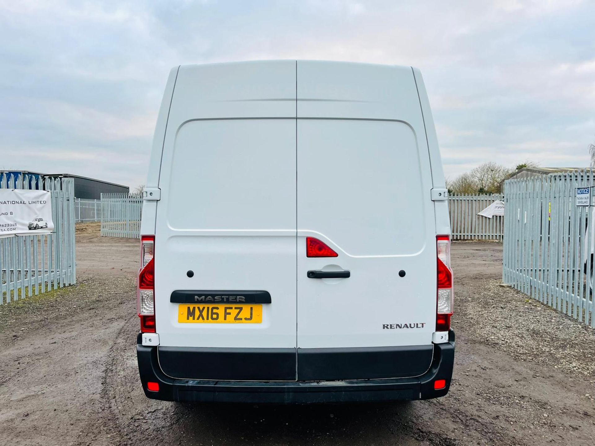 Renault Master 2.3 DCI 110 Business LM35 L3 H2 2016 '16 reg' Fridge/Freezer - Fully Insulated - Image 10 of 23