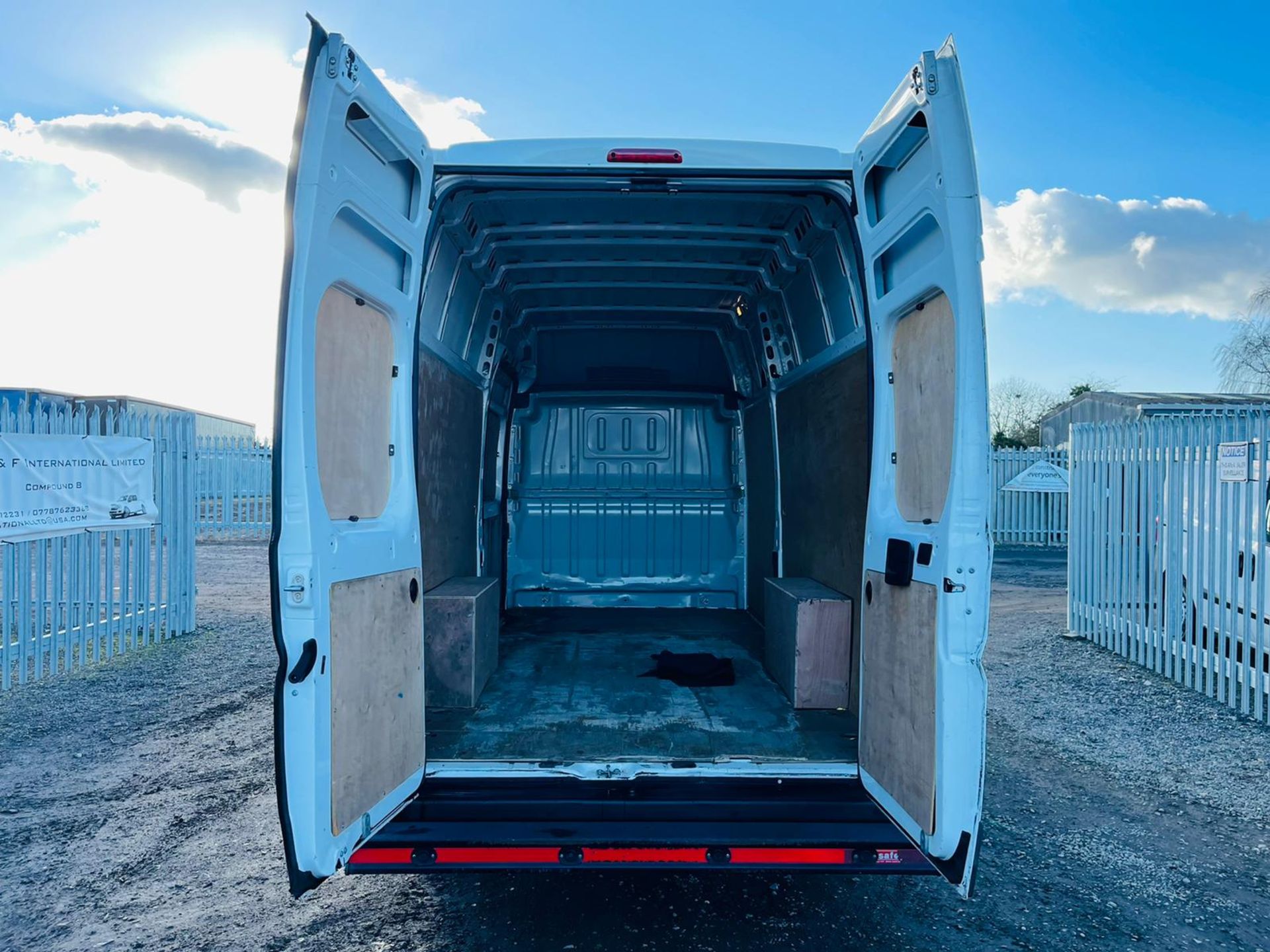 Citroen Relay 2.0 BLUE HDI Enterprise Heavy L4 H3 2018 '18 Reg' A/C - Euro 6 - ULEZ Compliant - Image 11 of 20