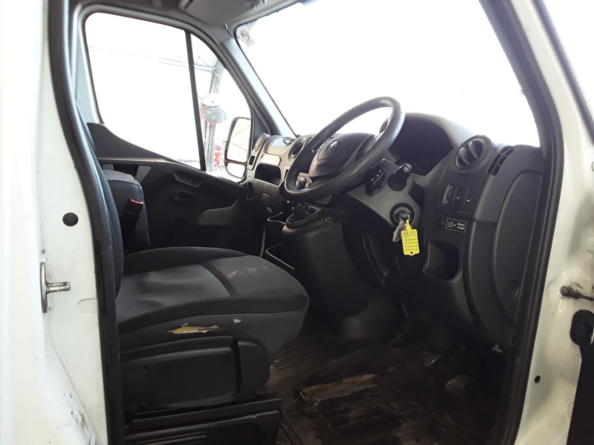 Renault Master 2.3 DCI Business MM35 L2 H2 Fridge/Freezer 2015 '15 Reg' - Image 5 of 8