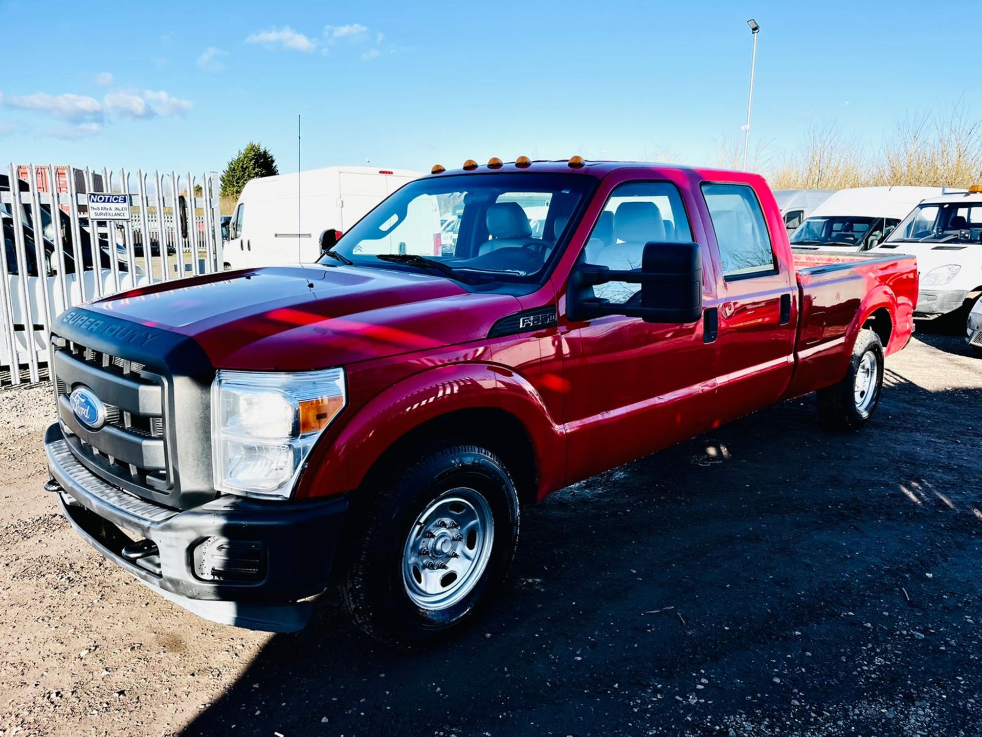 ** ON SALE ** Ford F 250 6.2L V8 XL '2011 Year' **Super Duty** Super Crew Cab - A/C - Image 5 of 24