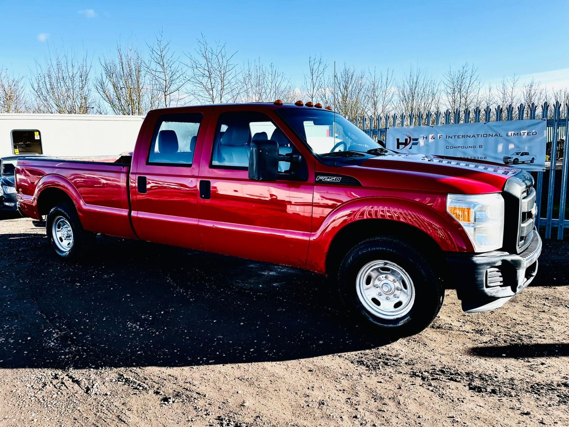 ** ON SALE ** Ford F 250 6.2L V8 XL '2011 Year' **Super Duty** Super Crew Cab - A/C - Image 13 of 24