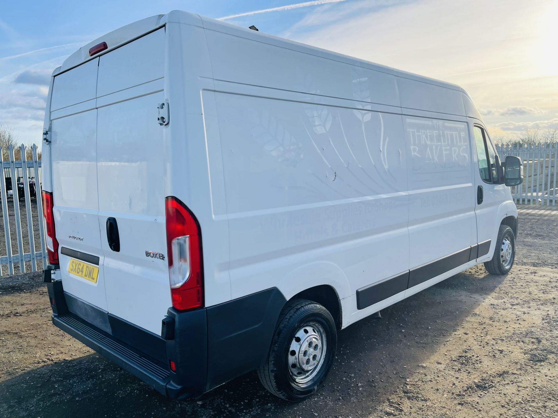 ** ON SALE ** Peugeot Boxer 2.2 HDI 130 335 L3 H2 2015 '64 Reg' Elec Pack - Panel Van - Image 9 of 21