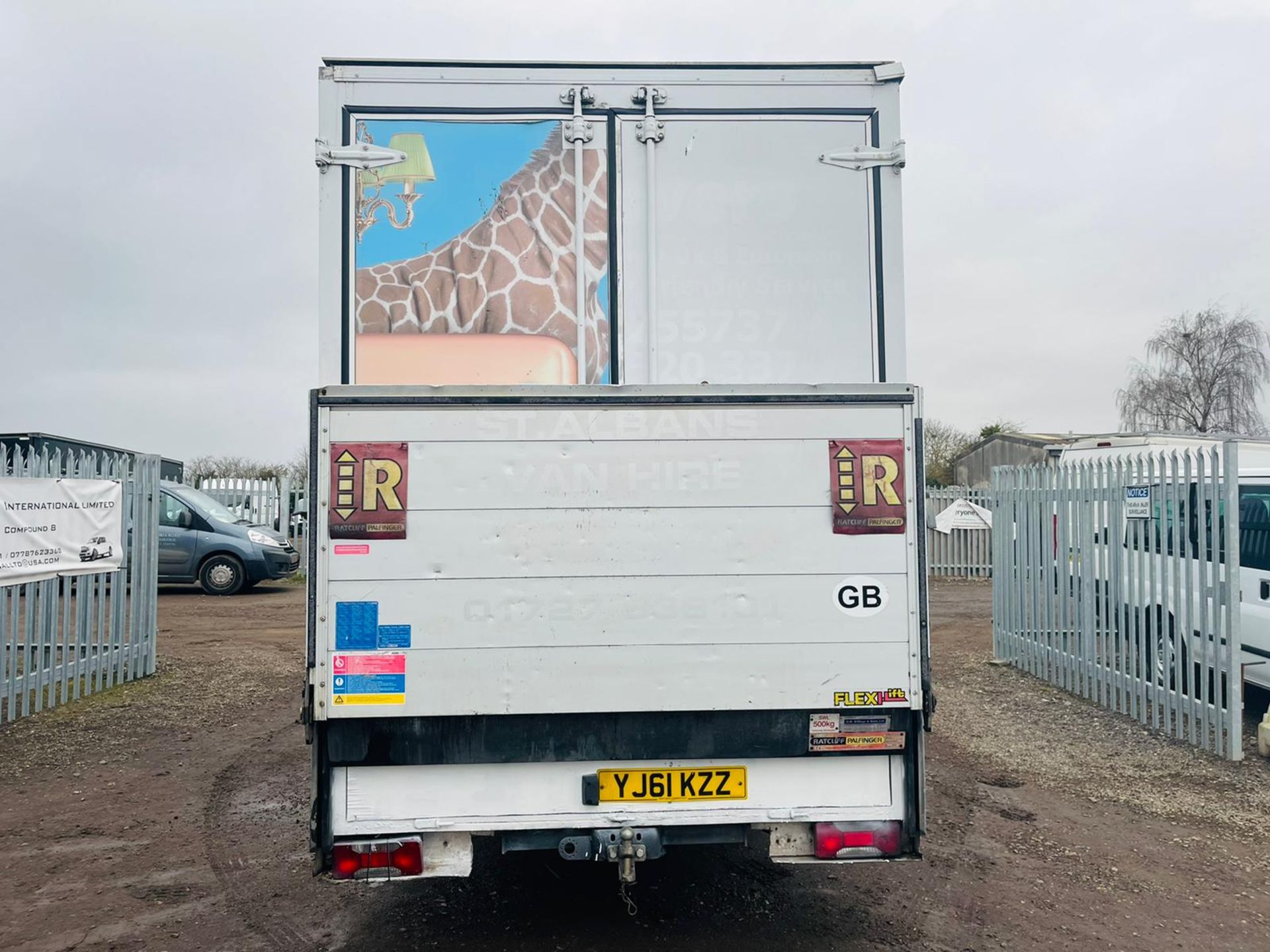 ** ON SALE ** Iveco Daily 2.3 HPI 35S11 Luton 2011 '61 Reg' Tail-Lift - Automatic - White - Image 11 of 22