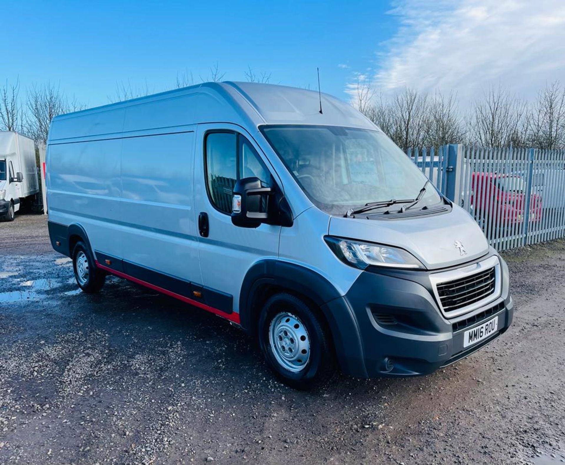 ** ON SALE ** Peugeot Boxer 2.2 HDI Professional L4 H2 2016 '16 Reg' Sat Nav - Air Con -