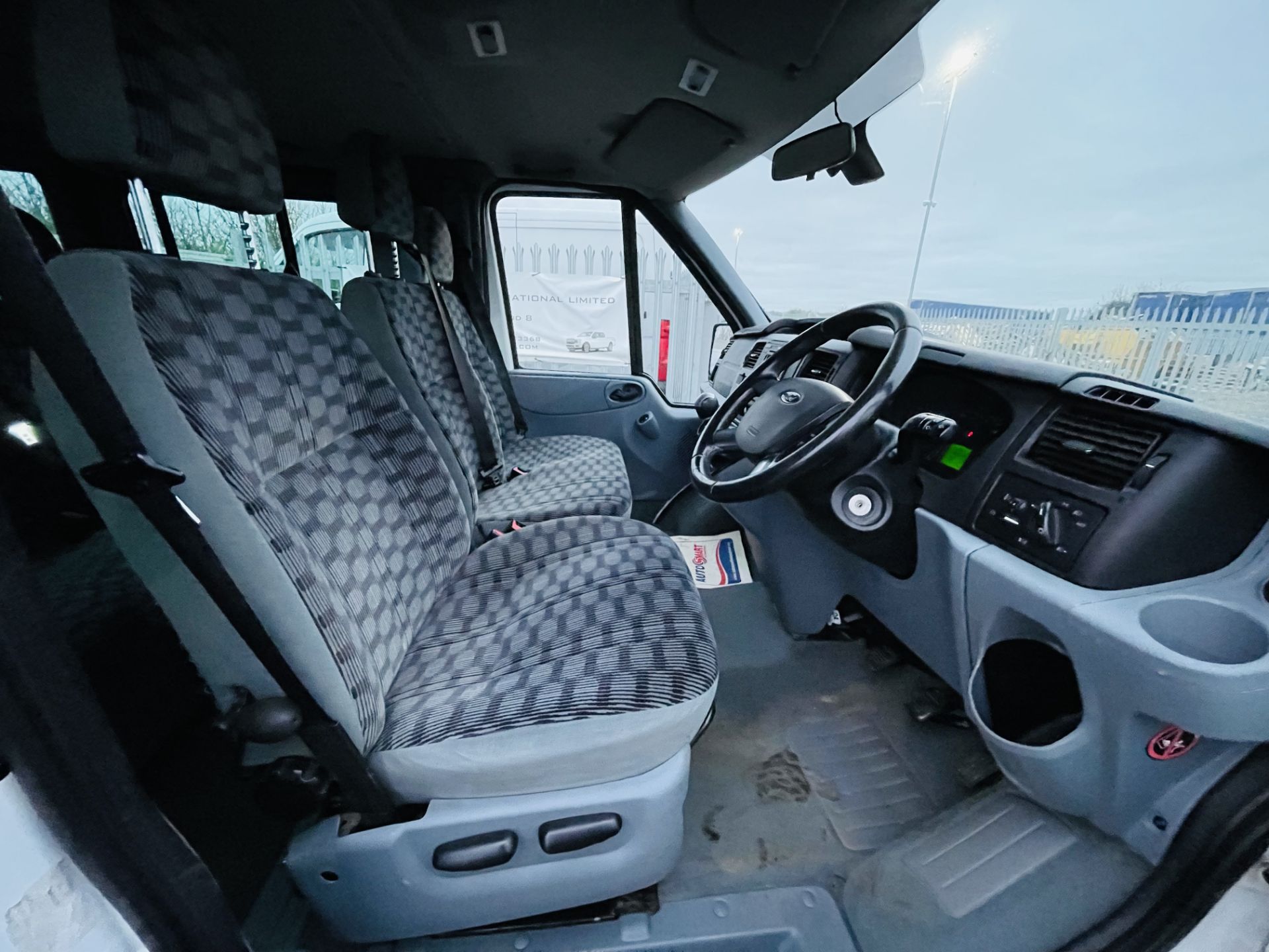 ** ON SALE ** Ford Transit Toureno 2.2 TDCI Trend 2013 '13 Reg' 9 seats - Air Con - Cruise Control** - Image 21 of 25