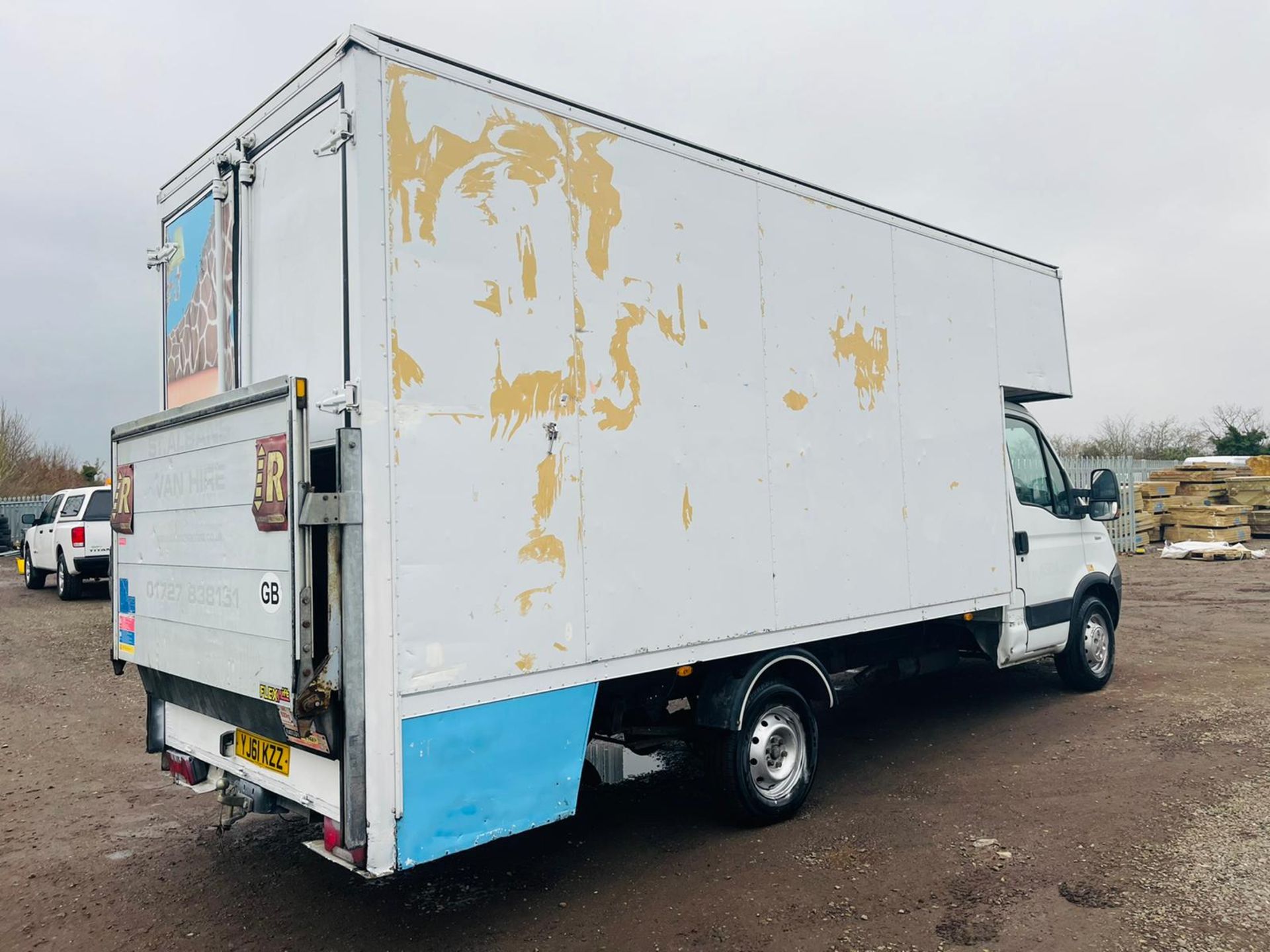 ** ON SALE ** Iveco Daily 2.3 HPI 35S11 Luton 2011 '61 Reg' Tail-Lift - Automatic - White - Image 9 of 22