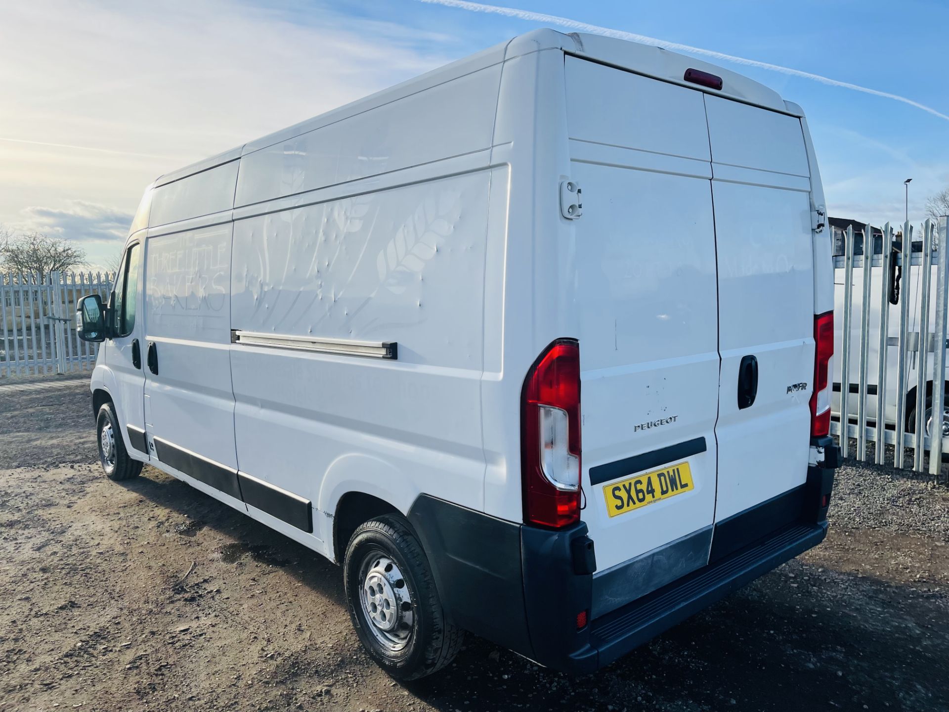 ** ON SALE ** Peugeot Boxer 2.2 HDI 130 335 L3 H2 2015 '64 Reg' Elec Pack - Panel Van - Image 11 of 21