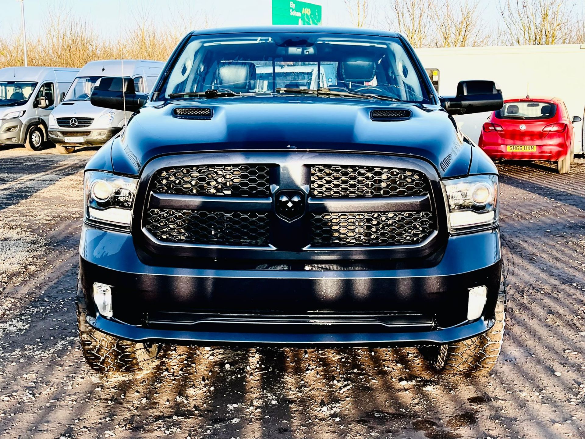 **ON SALE **Dodge Ram 5.7 Hemi V8 4WD **Sport Edition** '2013 Year' - Sat Nav - A/C - Full sport - Image 6 of 45