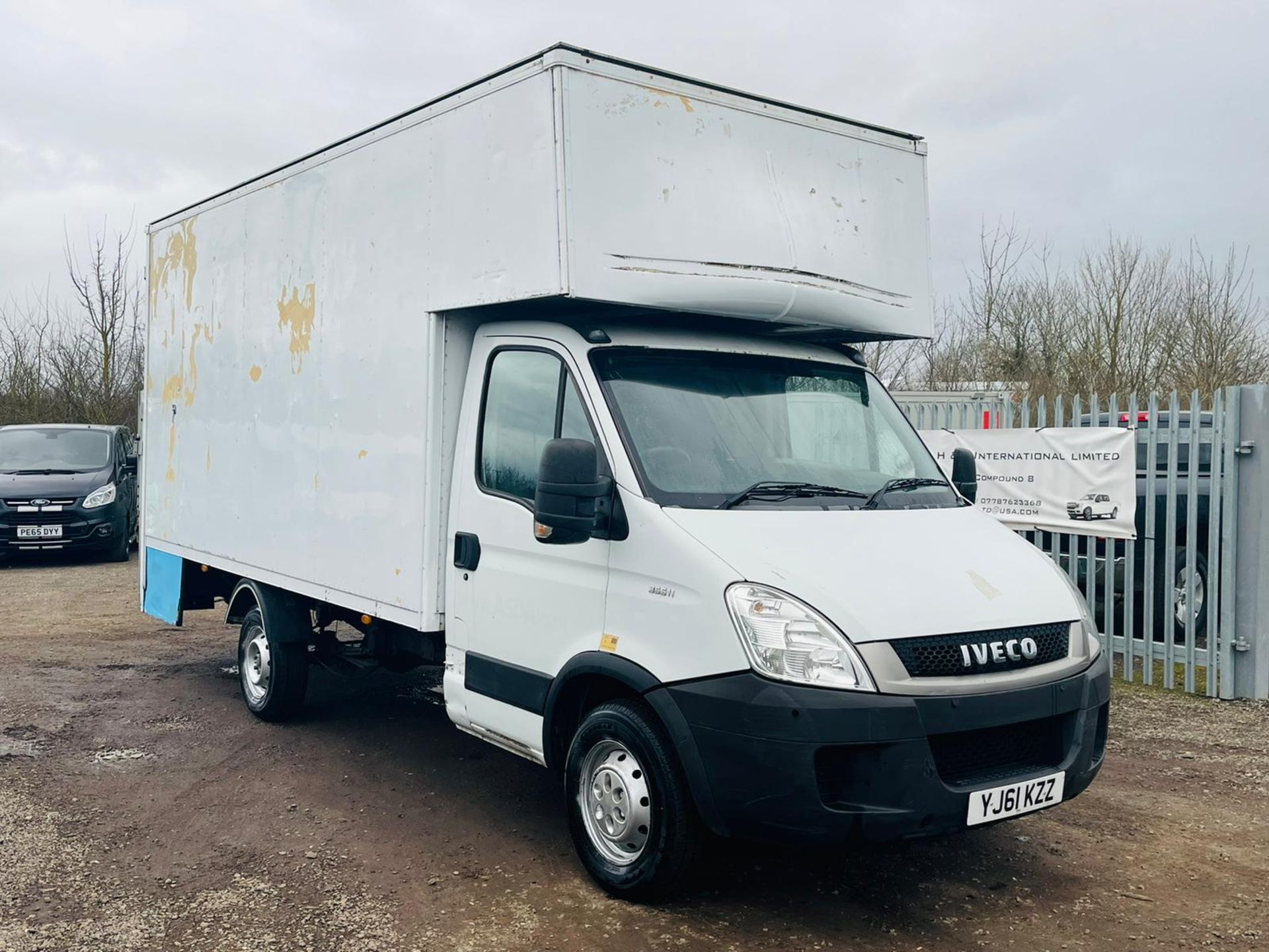 ** ON SALE ** Iveco Daily 2.3 HPI 35S11 Luton 2011 '61 Reg' Tail-Lift - Automatic - White