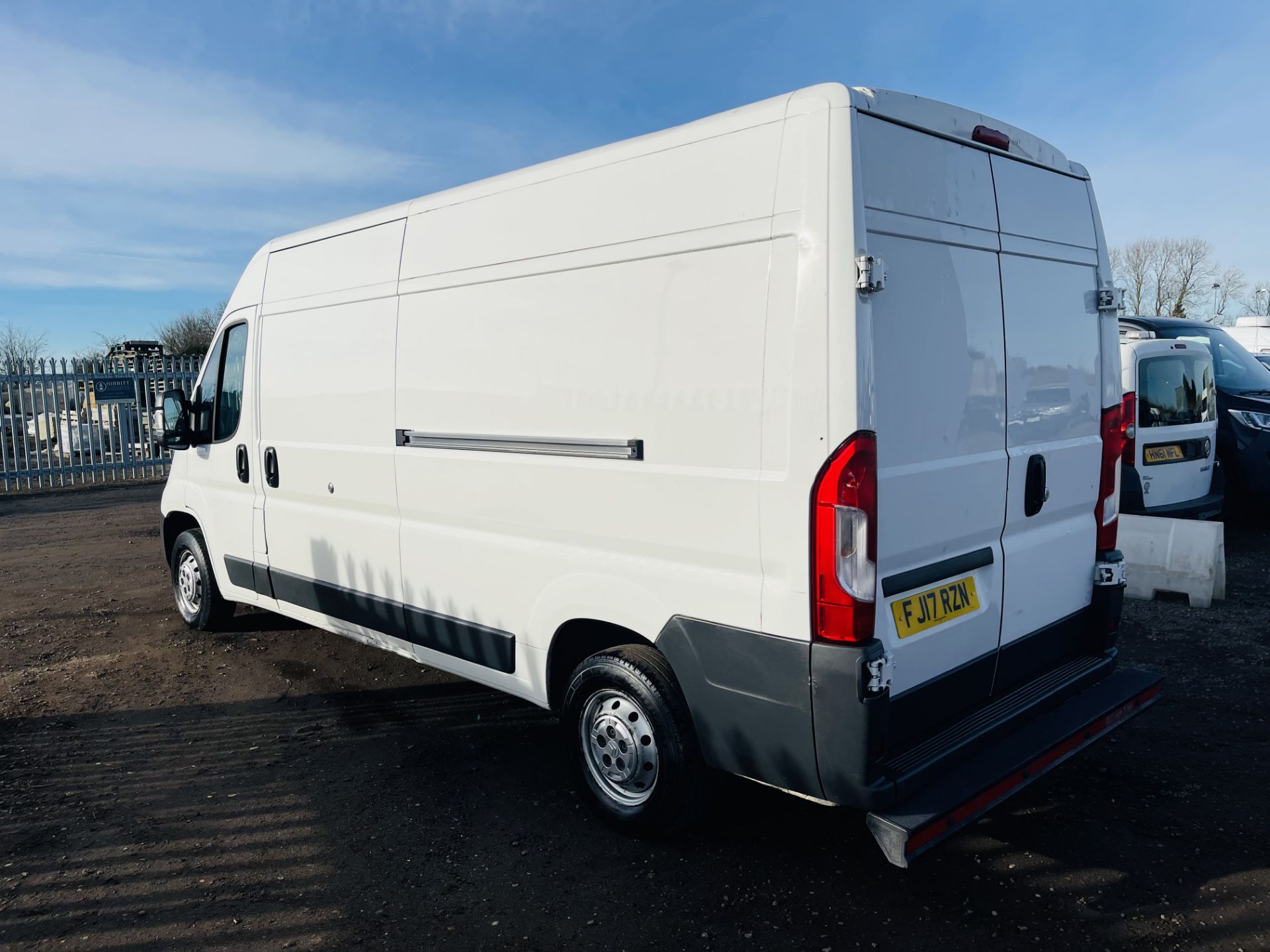 ** ON SALE ** Citroen Relay 2.0 BLUE HDI 130 Enterprise L3 H2 2017 '17 Reg' A/C - ULEZ Compliant - - Image 8 of 20