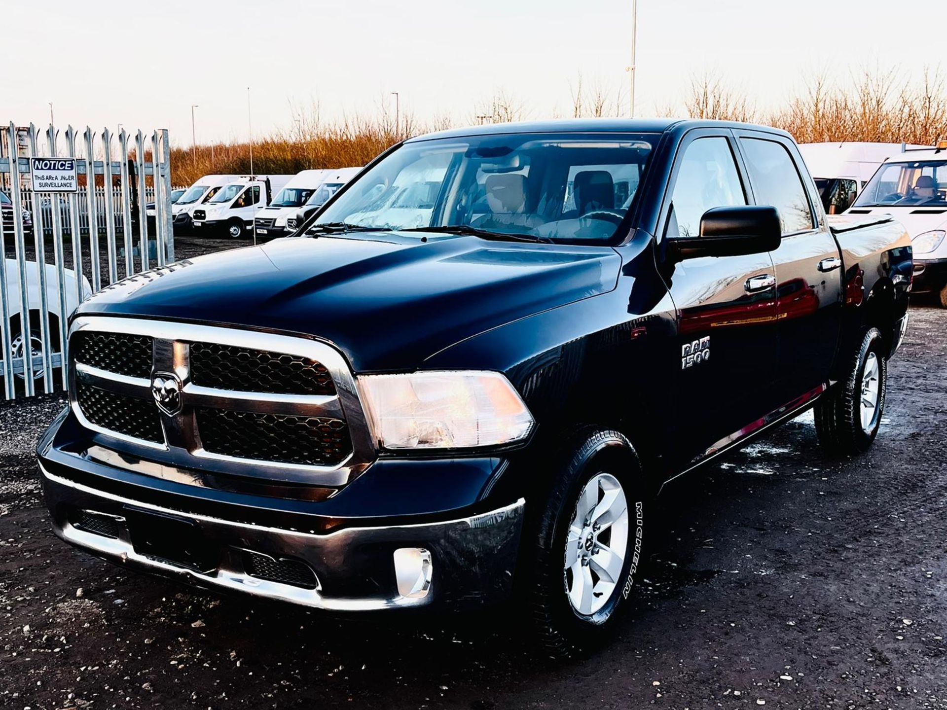 ** ON SALE ** Dodge Ram 3.6L V6 1500 Crew Cab SLT ' 2015 Year ' A/C - 6 Seats - Chrome Package - Image 7 of 31