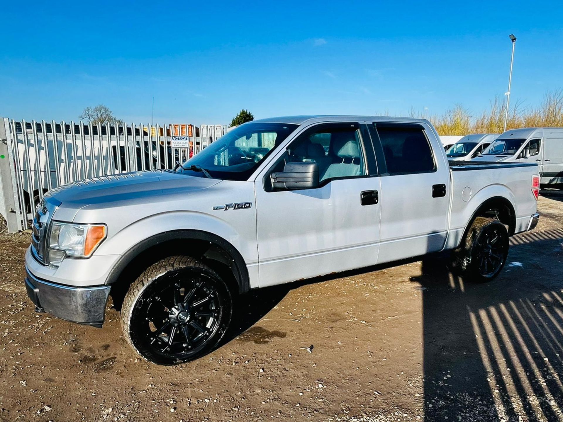 ** ON SALE ** Ford F-150 5.0L V8 XLT Edition 4WD Super-Crew '2011 Year' A/C - Cruise Control - - Image 7 of 29